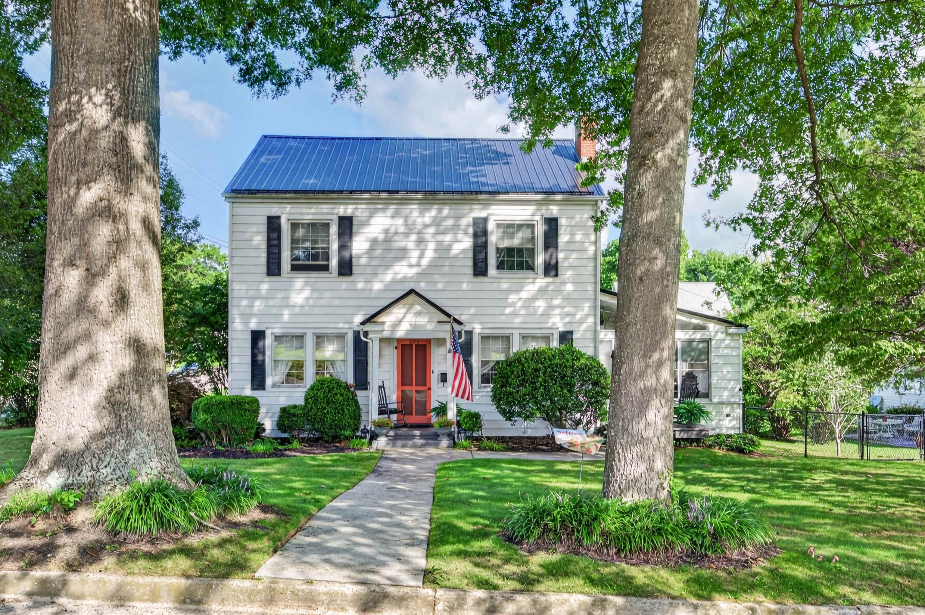 690 W Washington Street Wytheville VA 24382