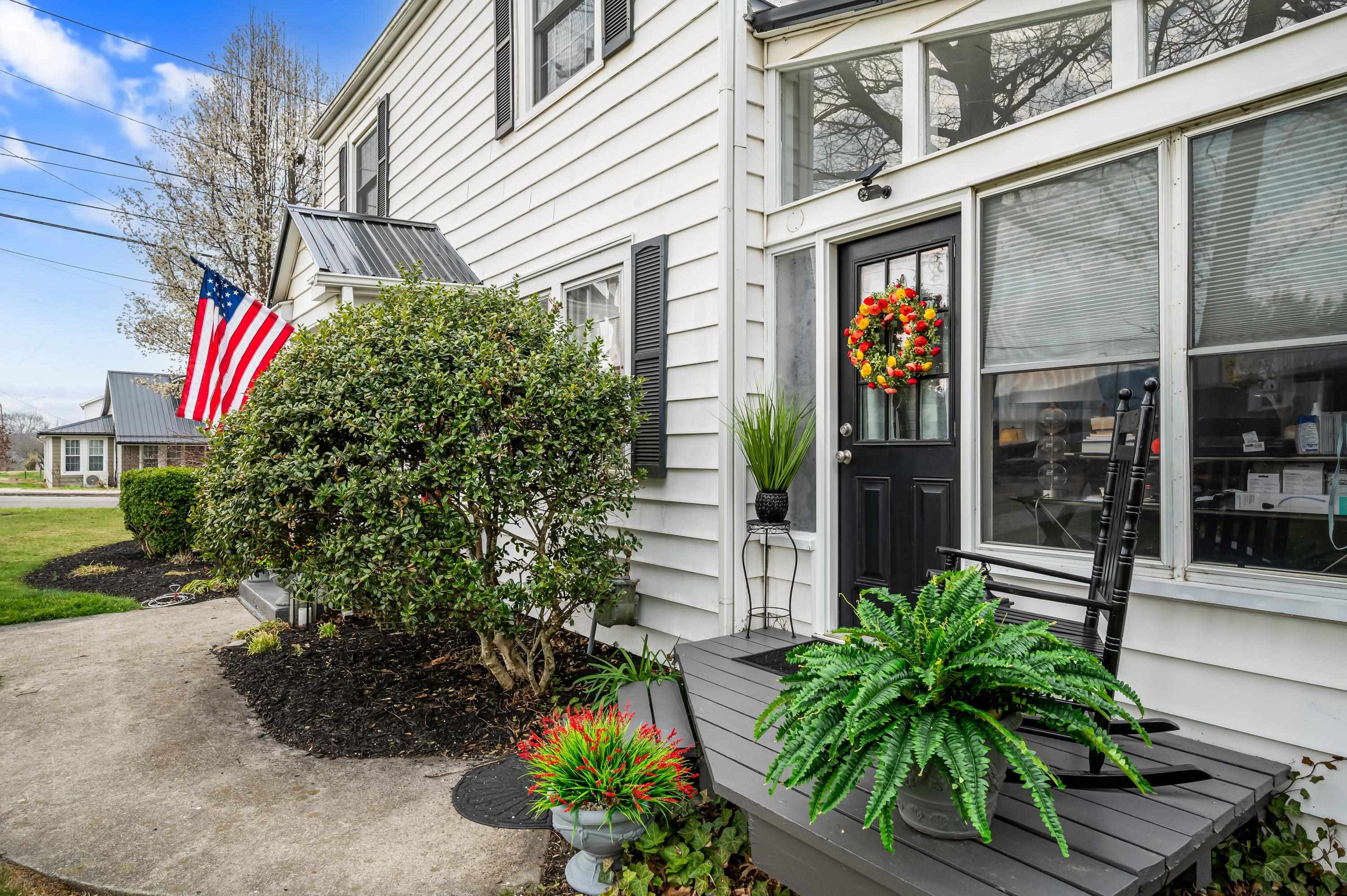 690 W Washington Street Wytheville VA 24382