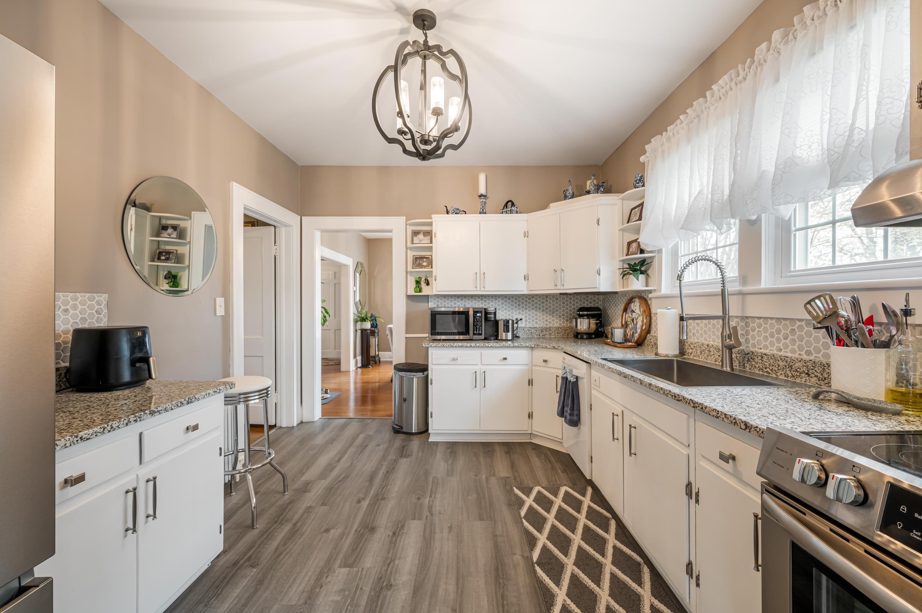 690 W Washington Street Wytheville VA 24382