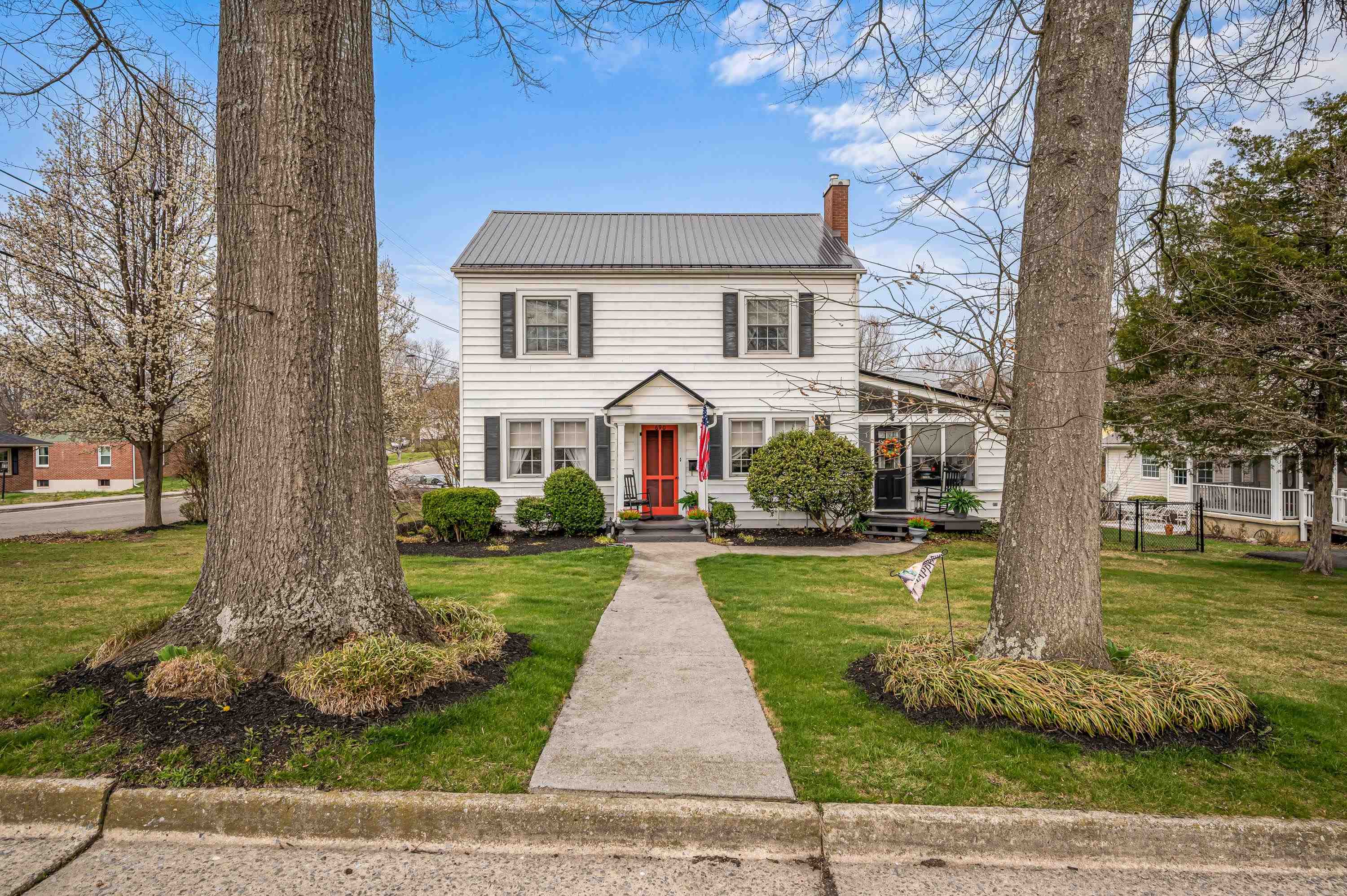 690 W Washington Street Wytheville VA 24382