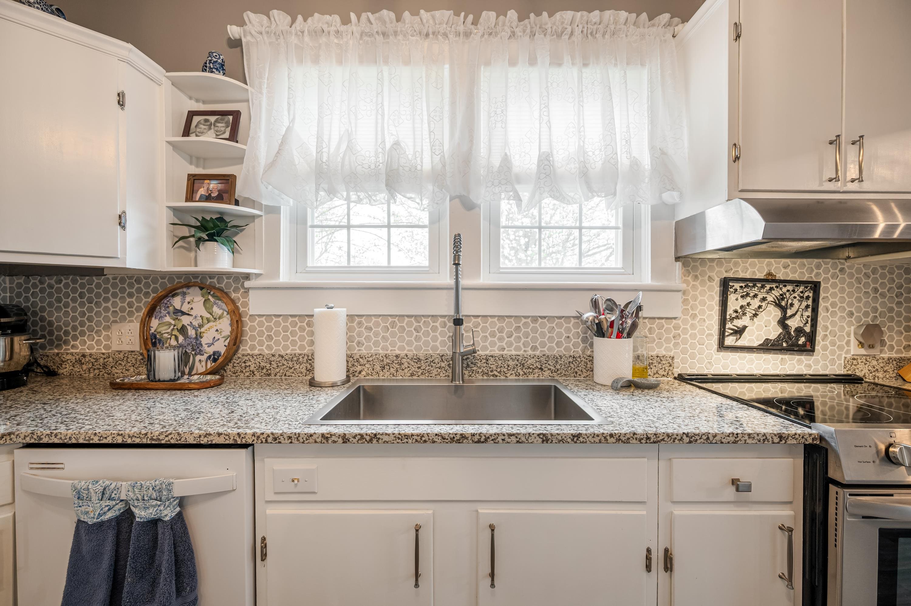 690 W Washington Street Wytheville VA 24382