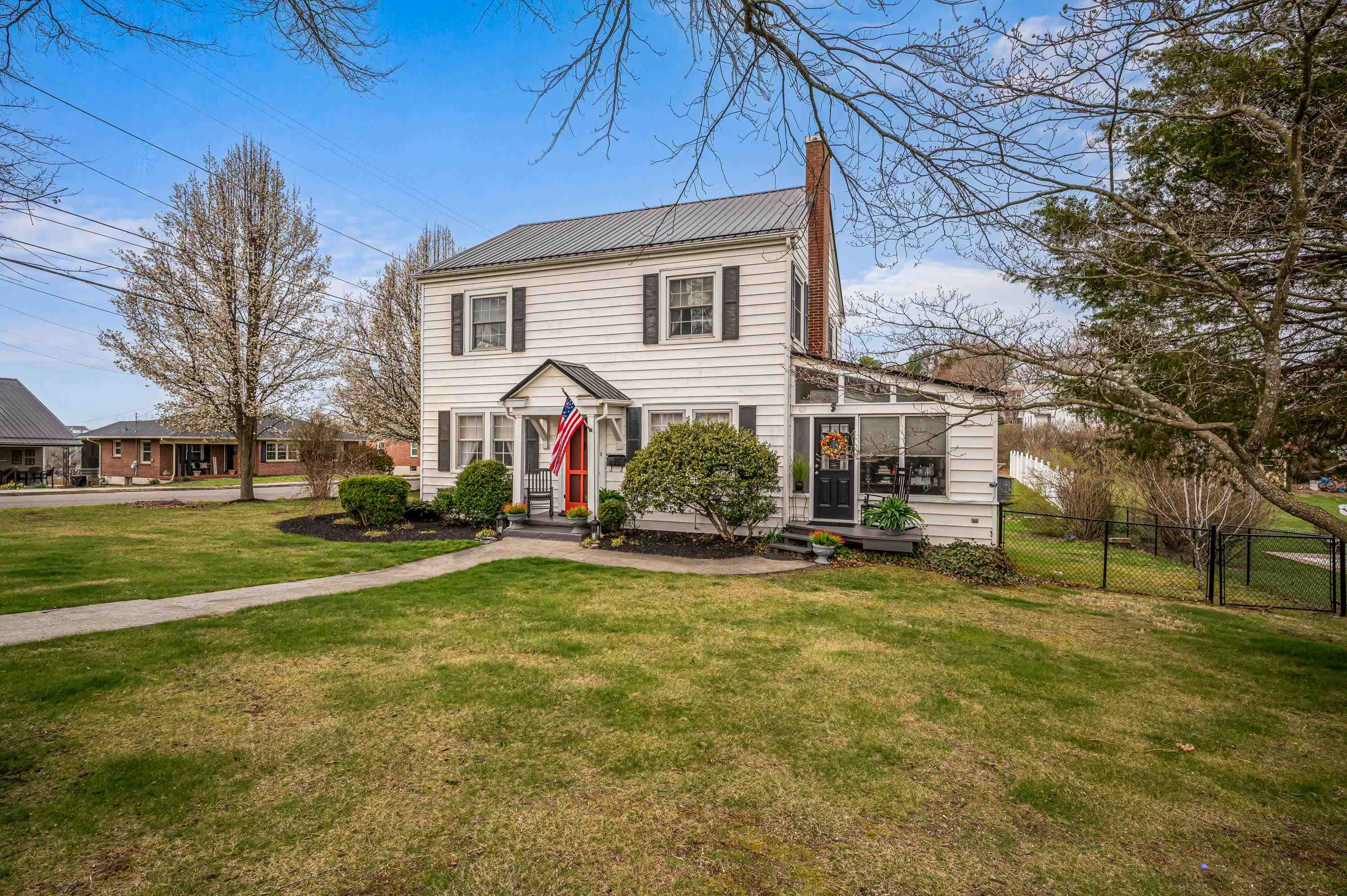 690 W Washington Street Wytheville VA 24382