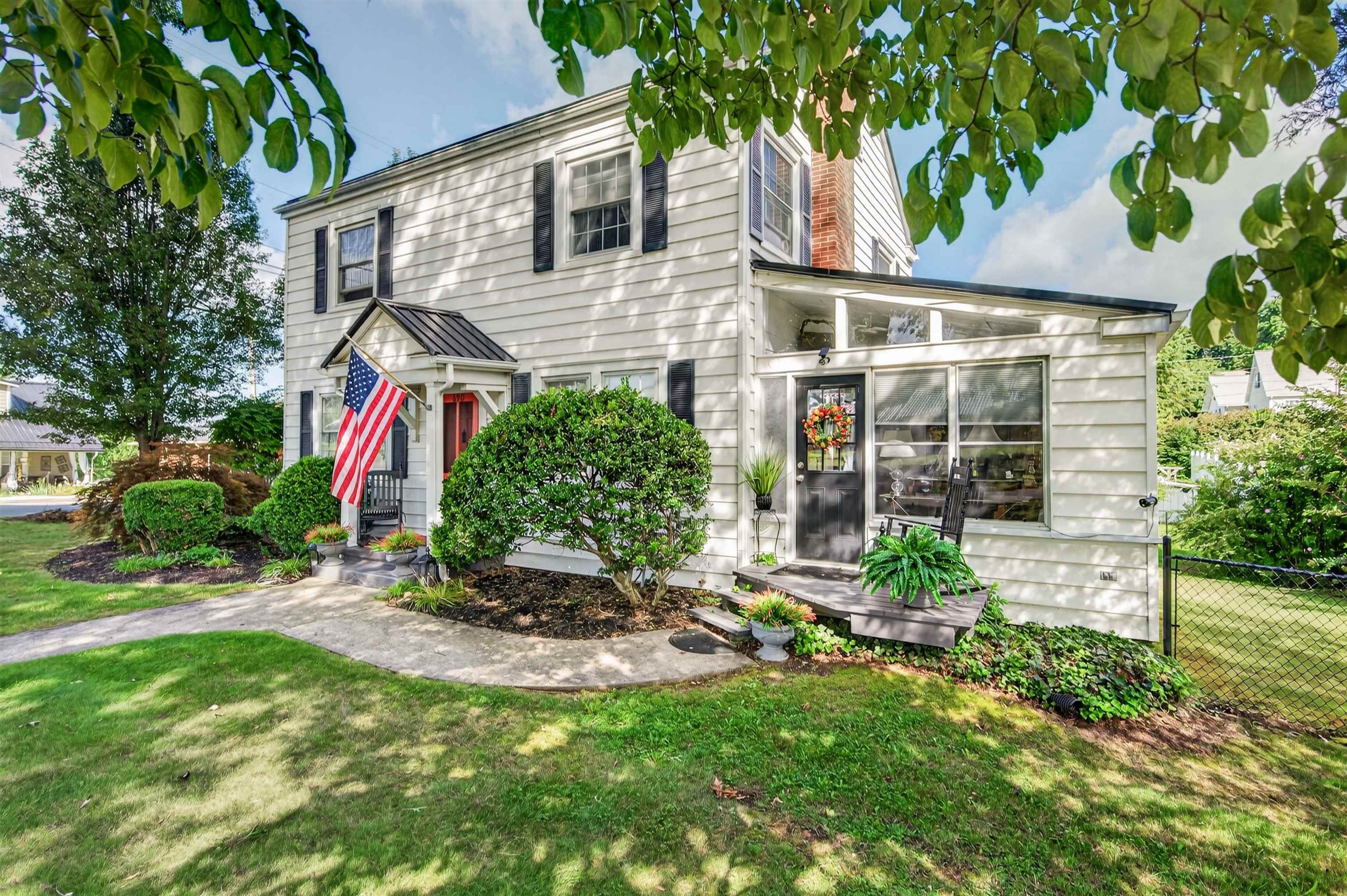 690 W Washington Street Wytheville VA 24382