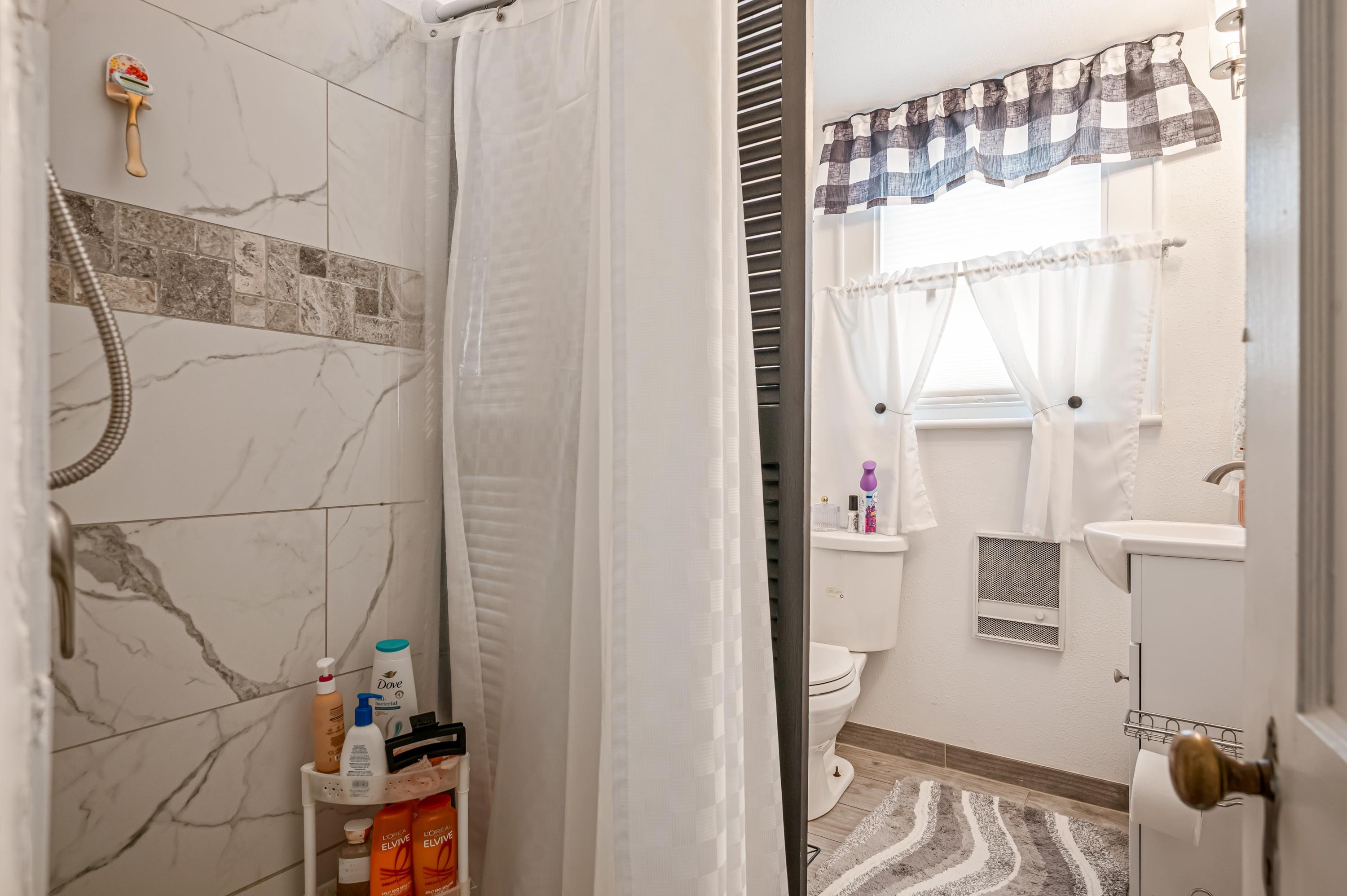 690 W Washington Street Wytheville VA 24382