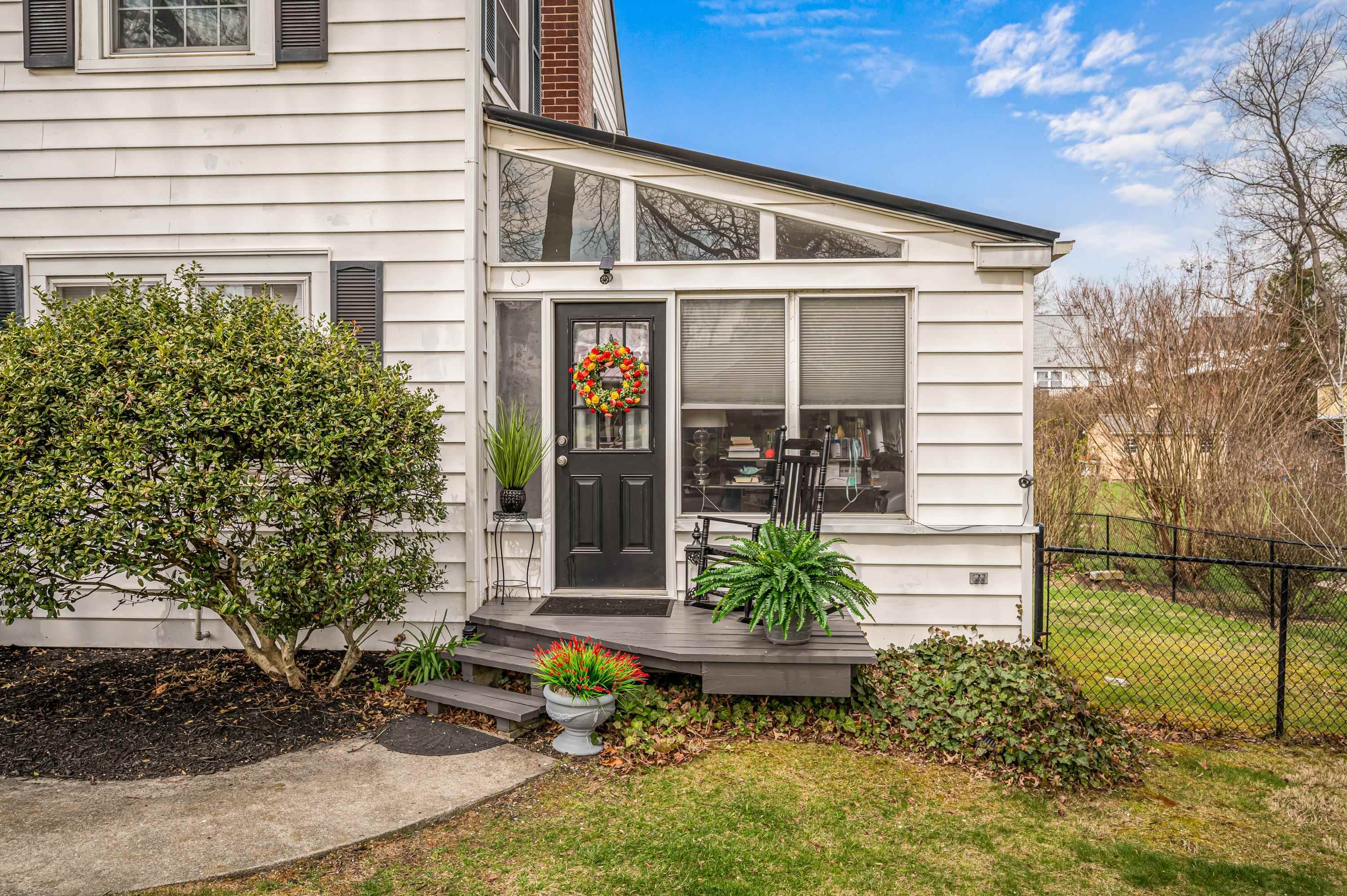 690 W Washington Street Wytheville VA 24382