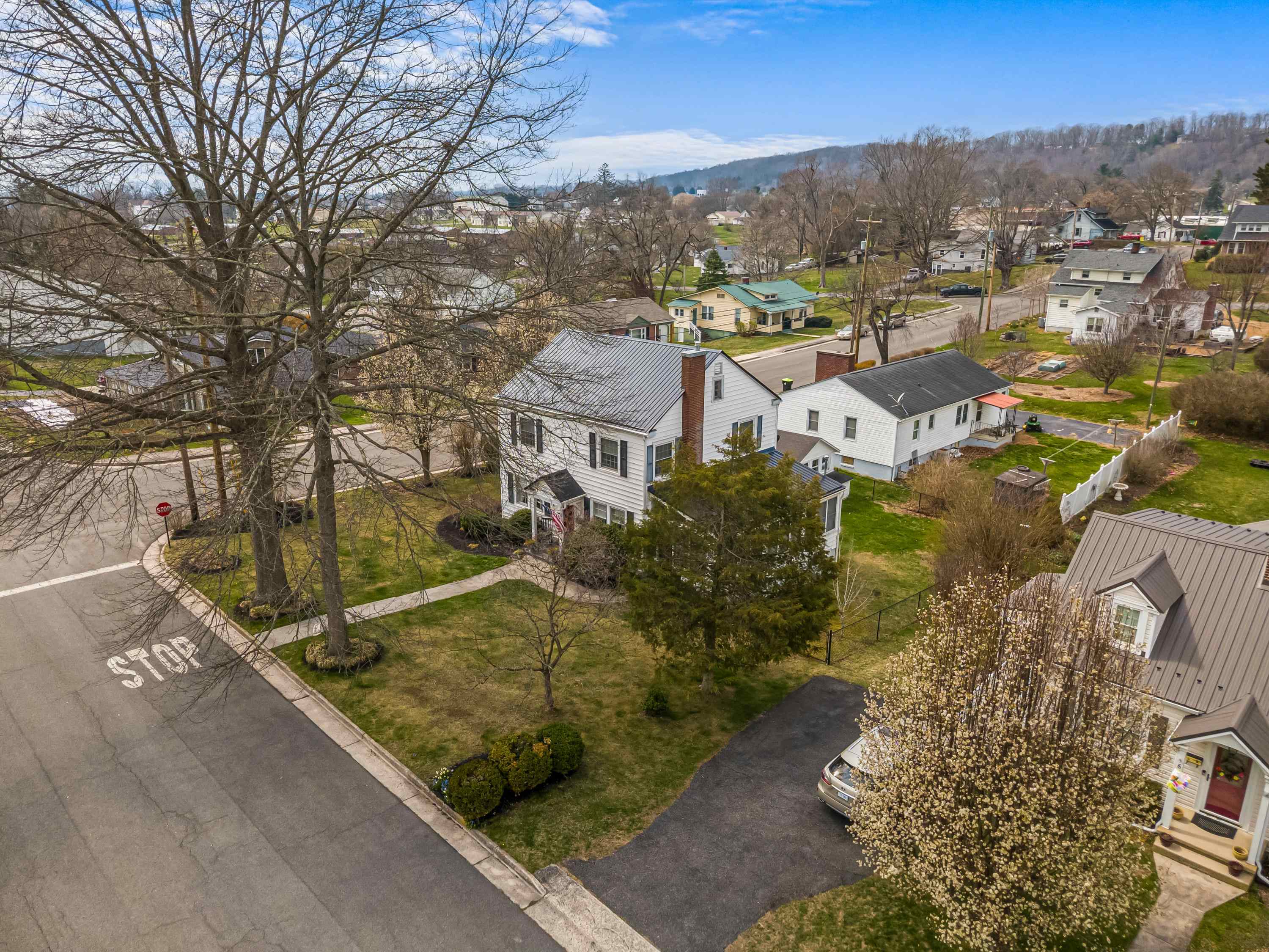 690 W Washington Street Wytheville VA 24382