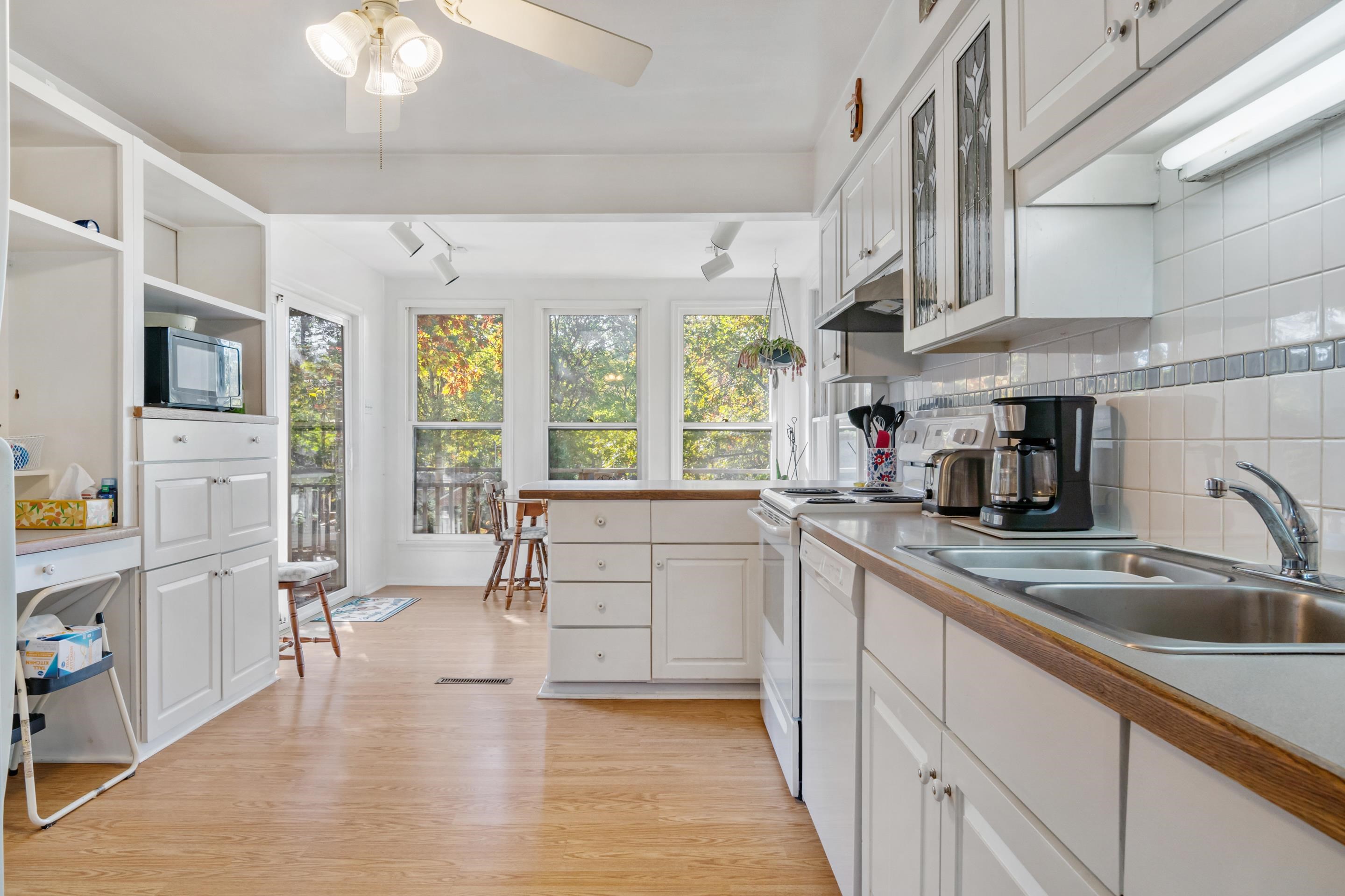 2926 Waxwing Circle Roanoke VA 24018