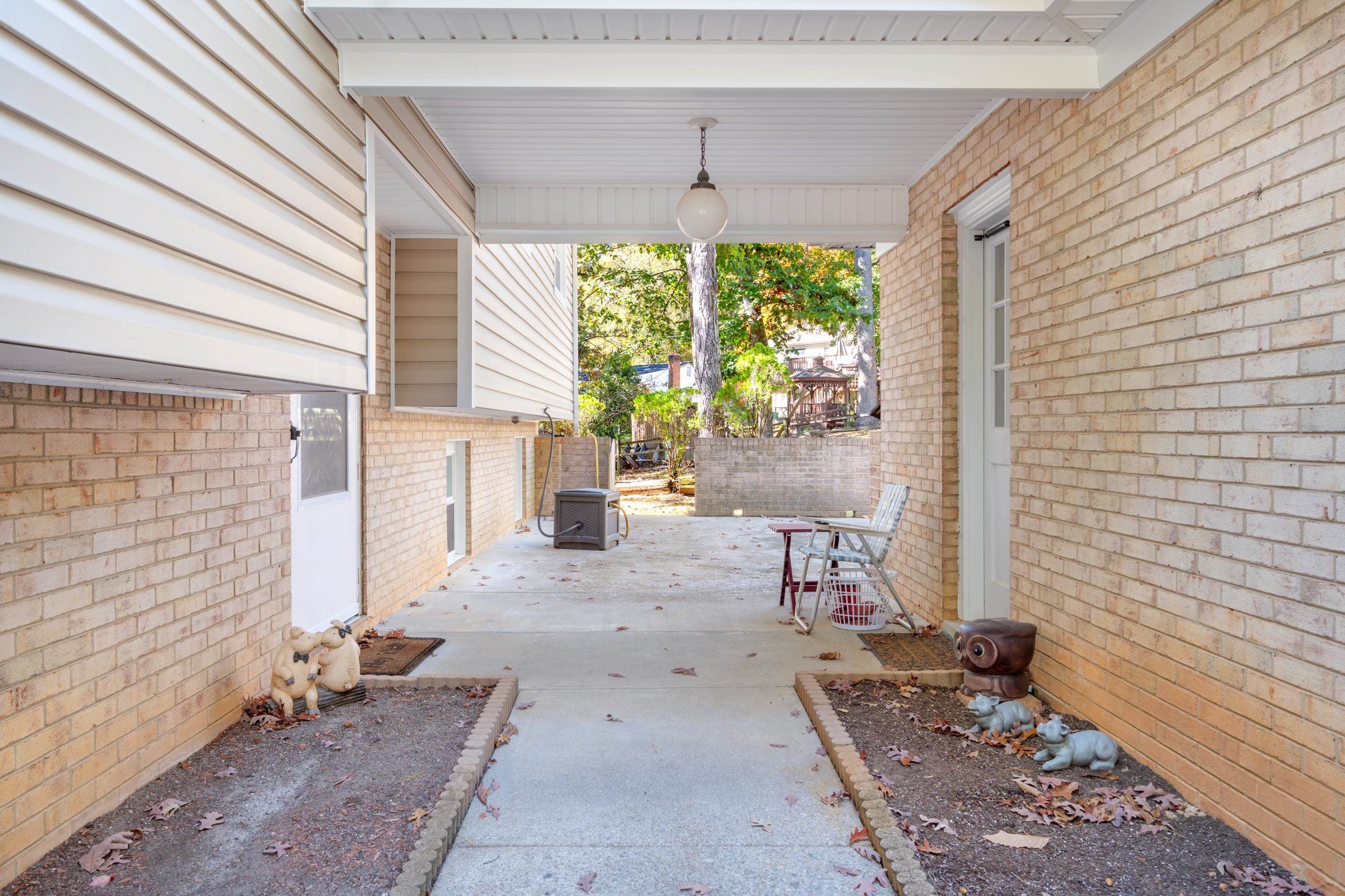 2926 Waxwing Circle Roanoke VA 24018