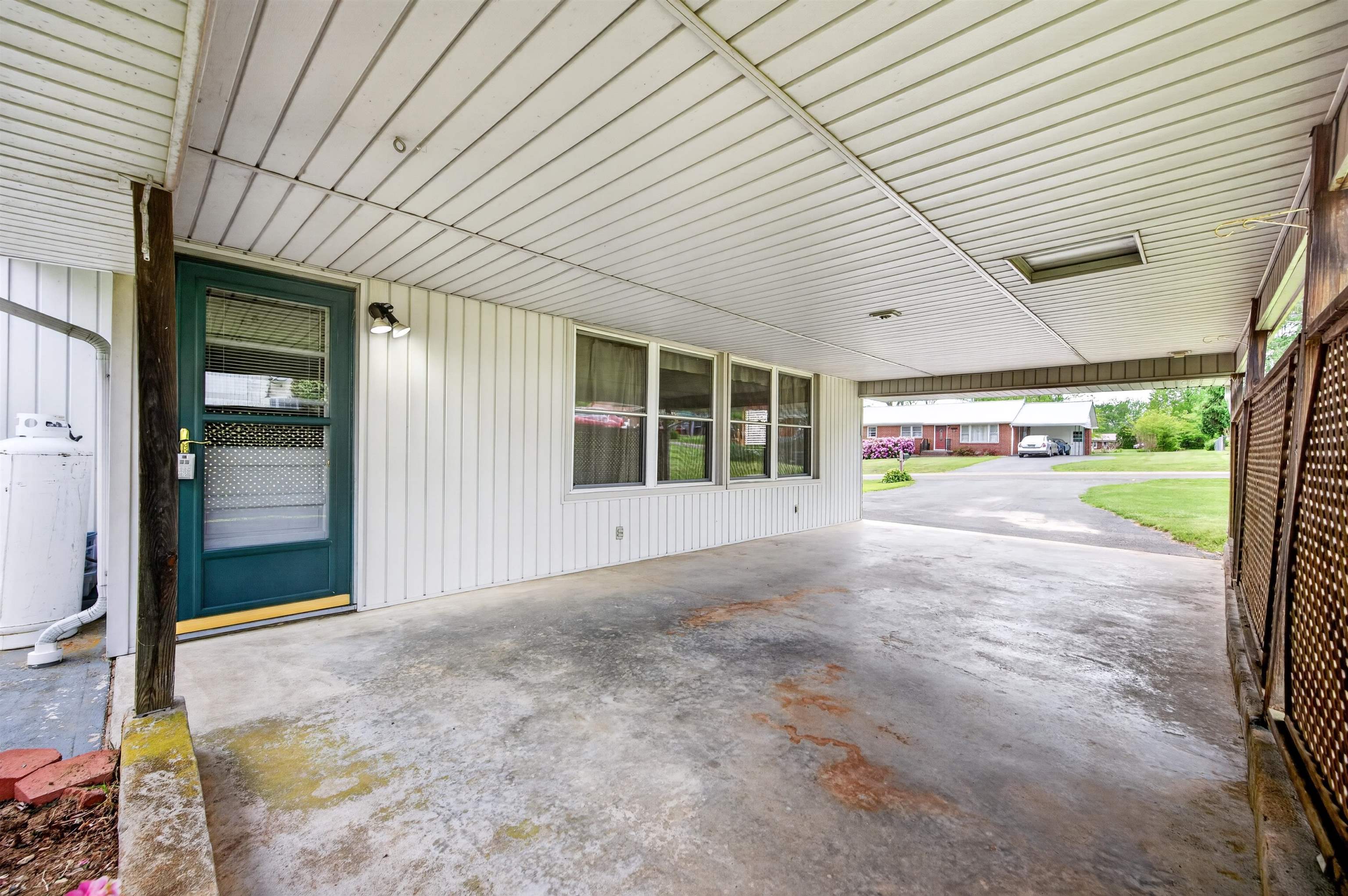 5848 Powell Avenue Dublin VA 24084