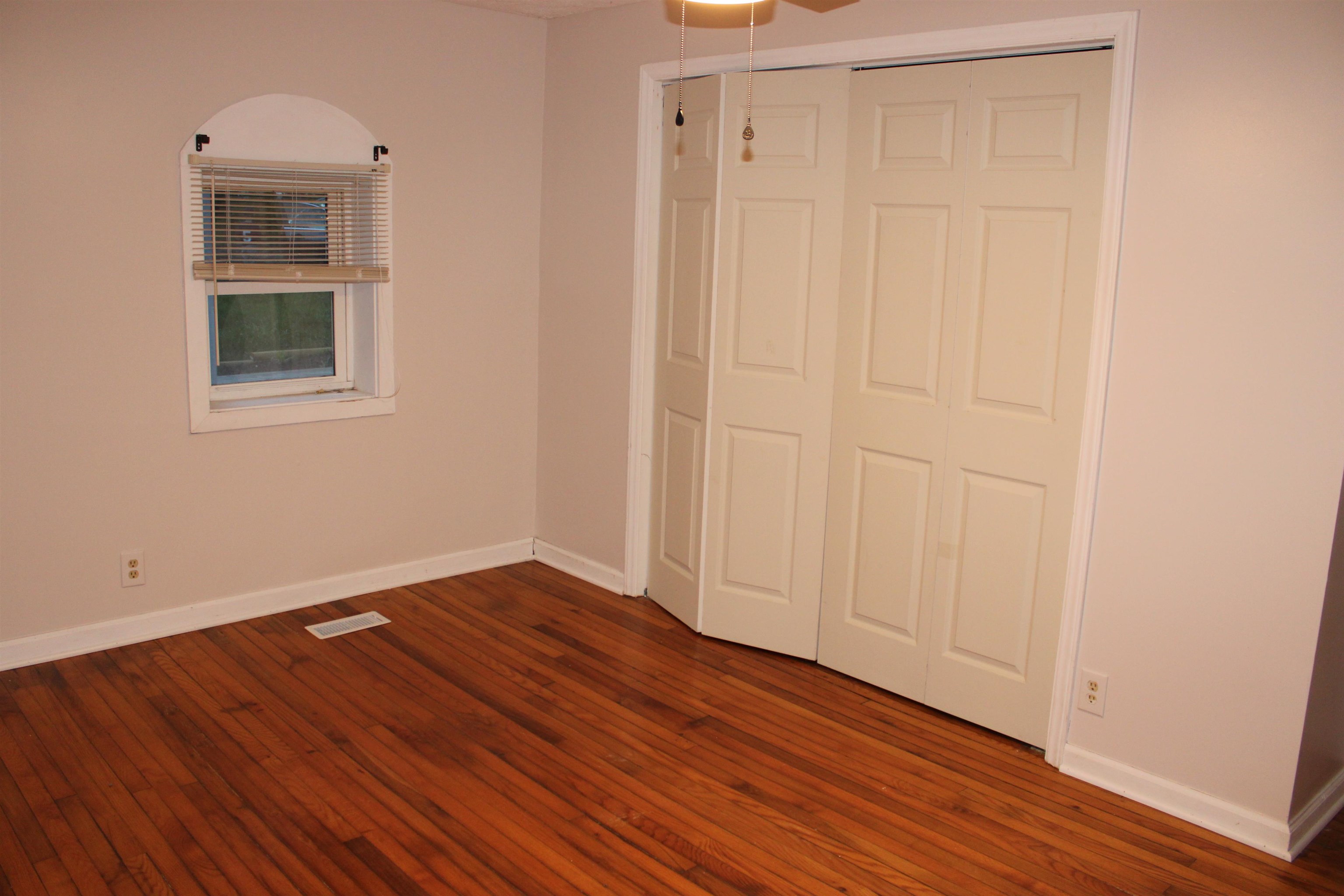 6570 Walnut Lane Fairlawn VA 24141