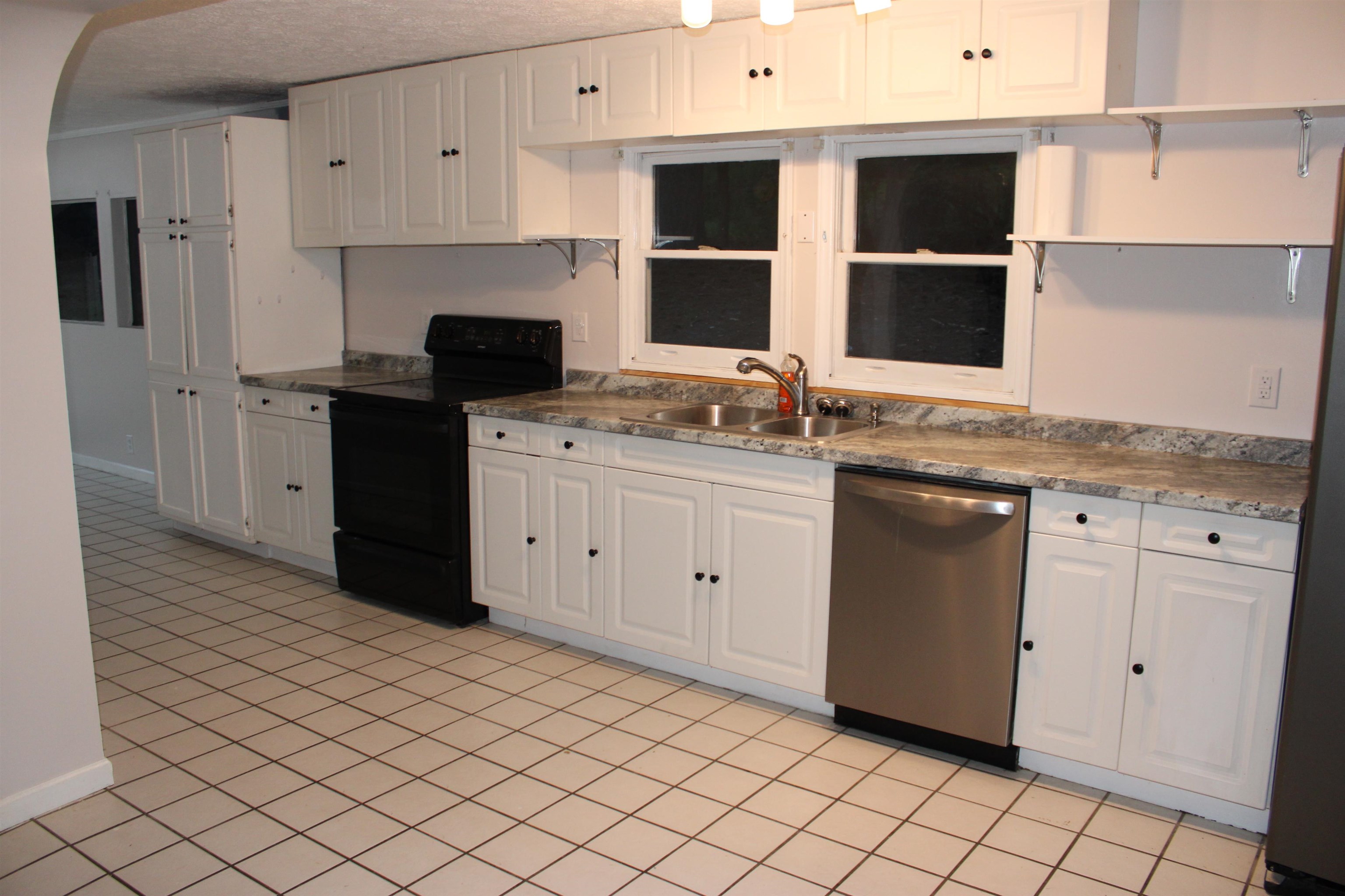 6570 Walnut Lane Fairlawn VA 24141