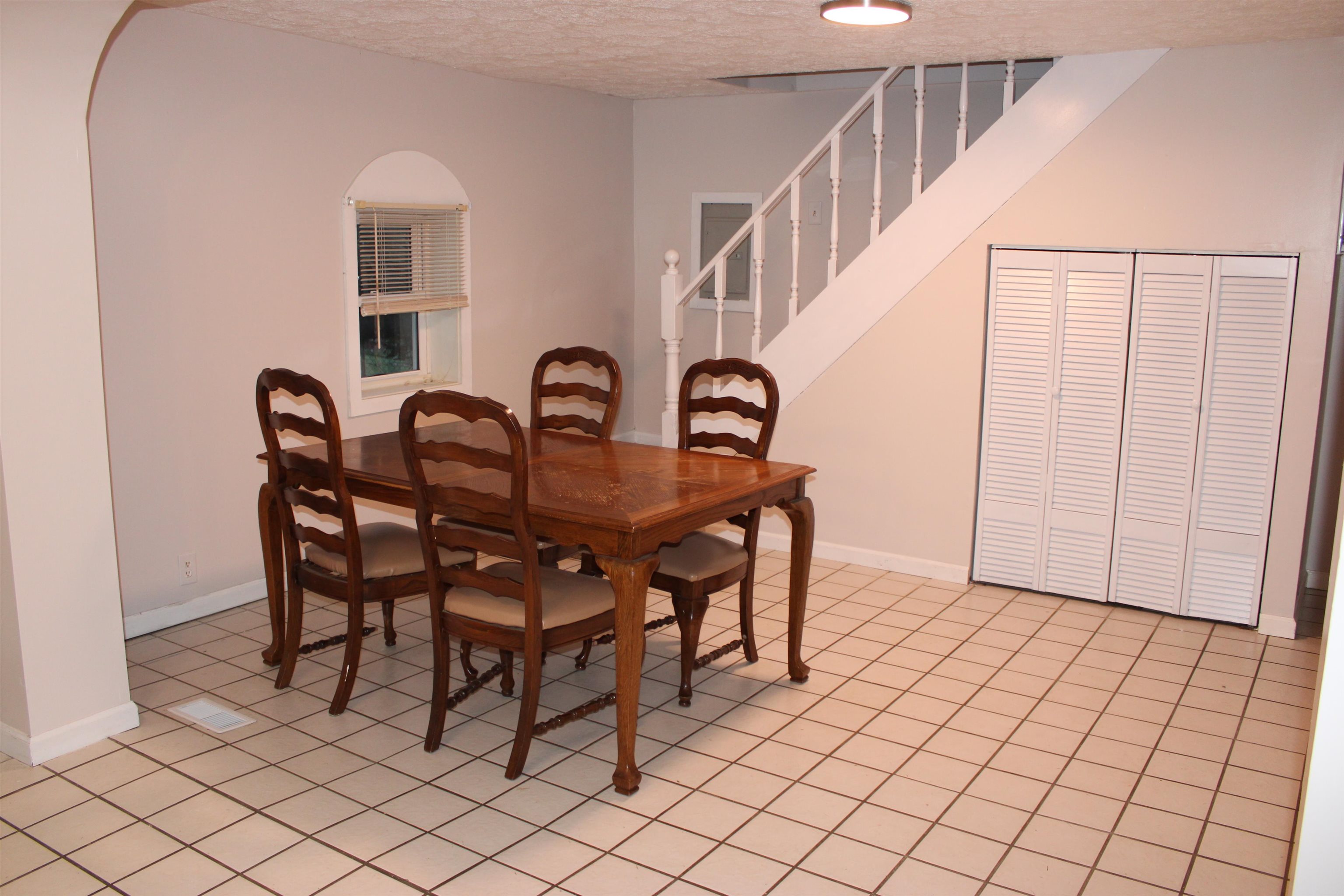 6570 Walnut Lane Fairlawn VA 24141