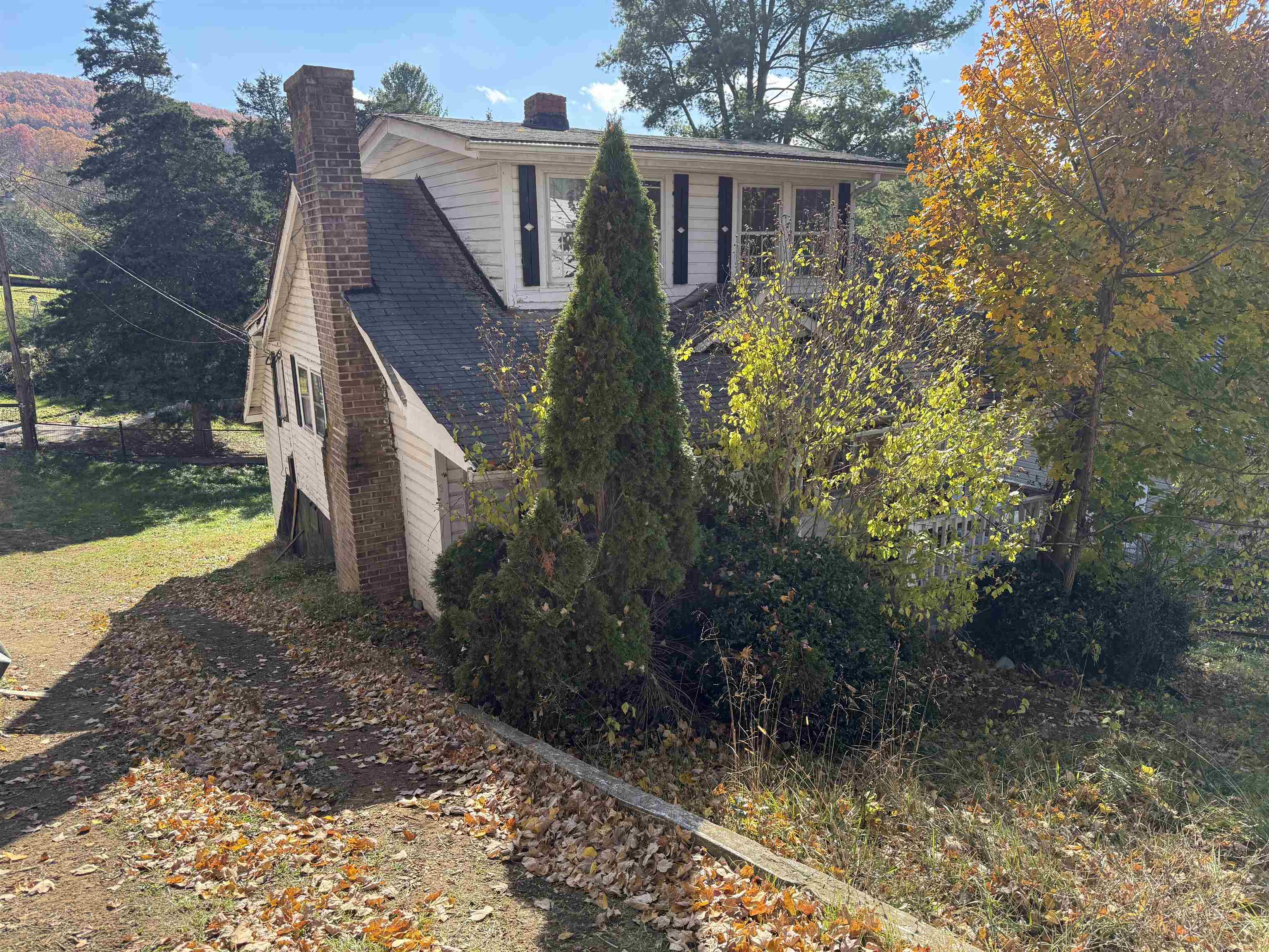 104 Third Street SE Pulaski VA 24301