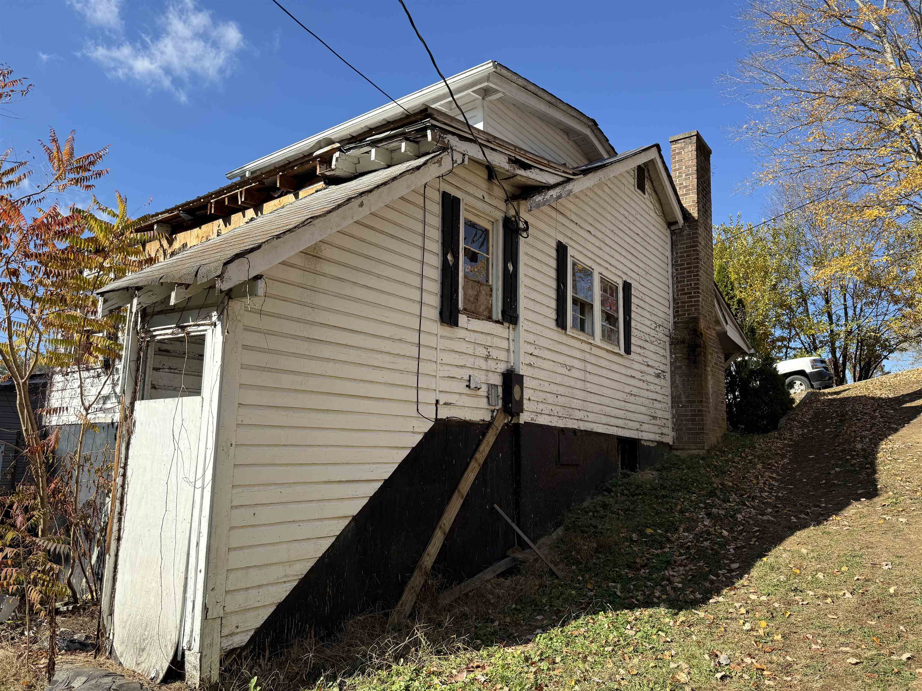 104 Third Street SE Pulaski VA 24301