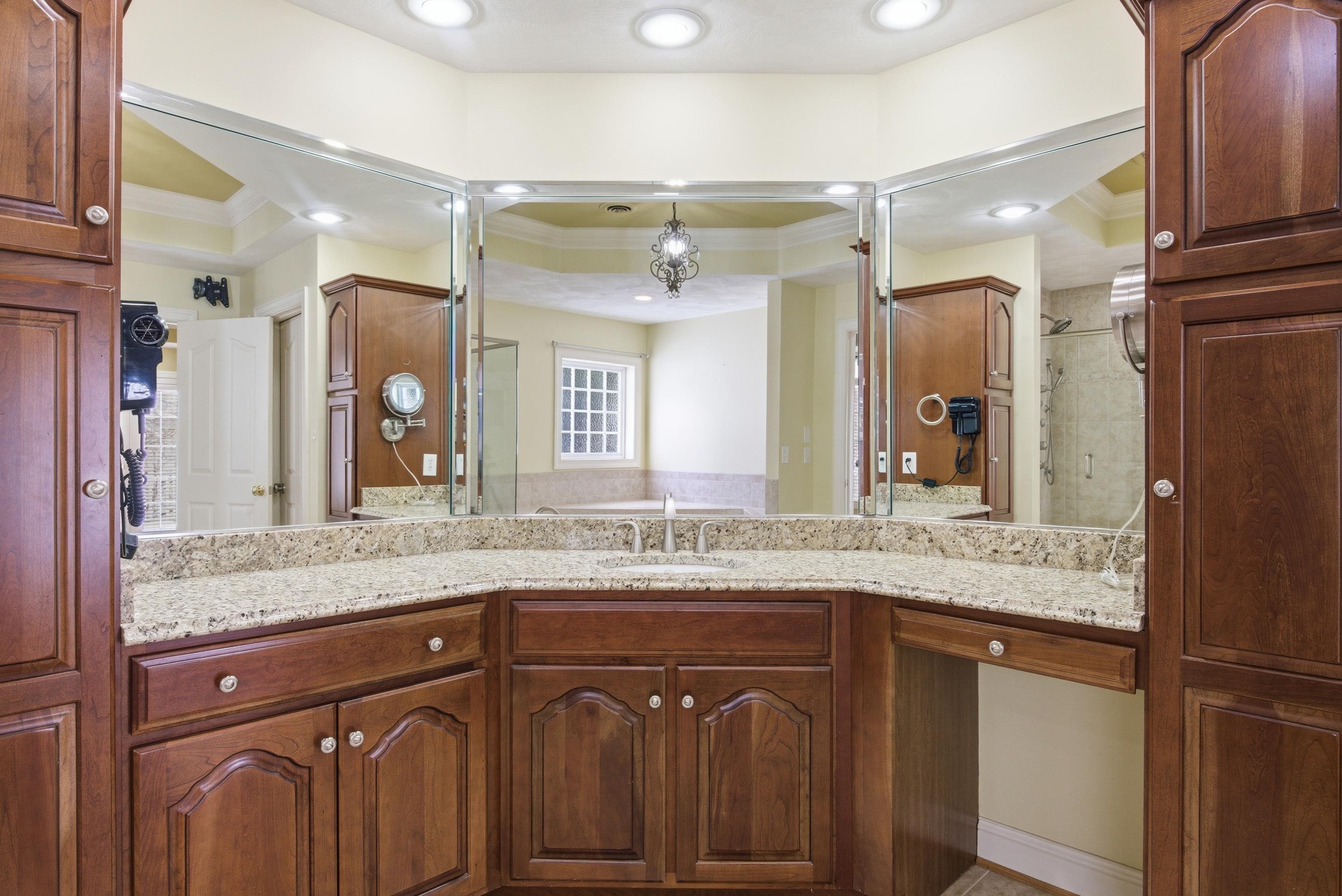 404 Vista Ridge Radford VA 24141