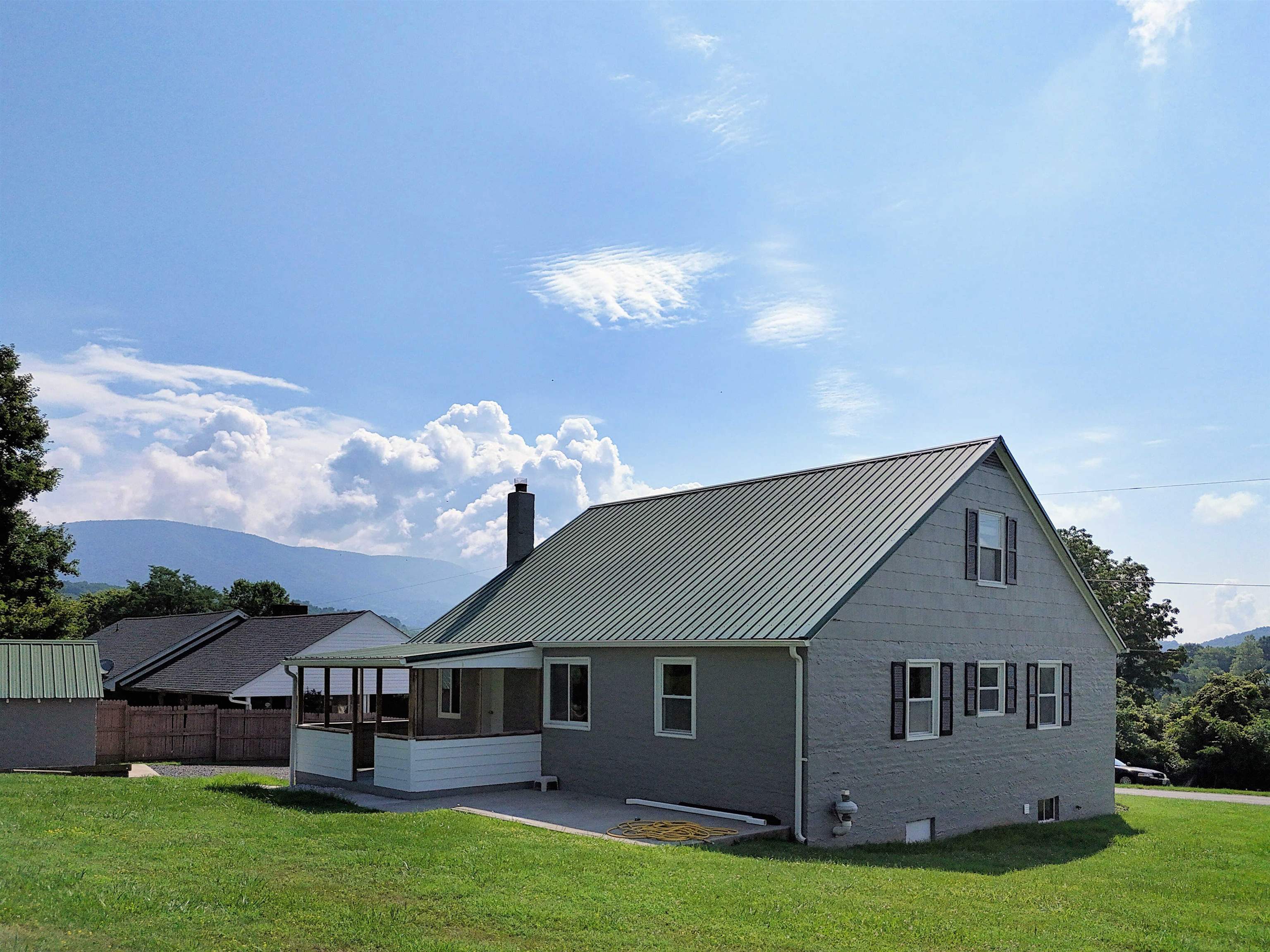 501 Cedar Drive Ripplemead VA 24150