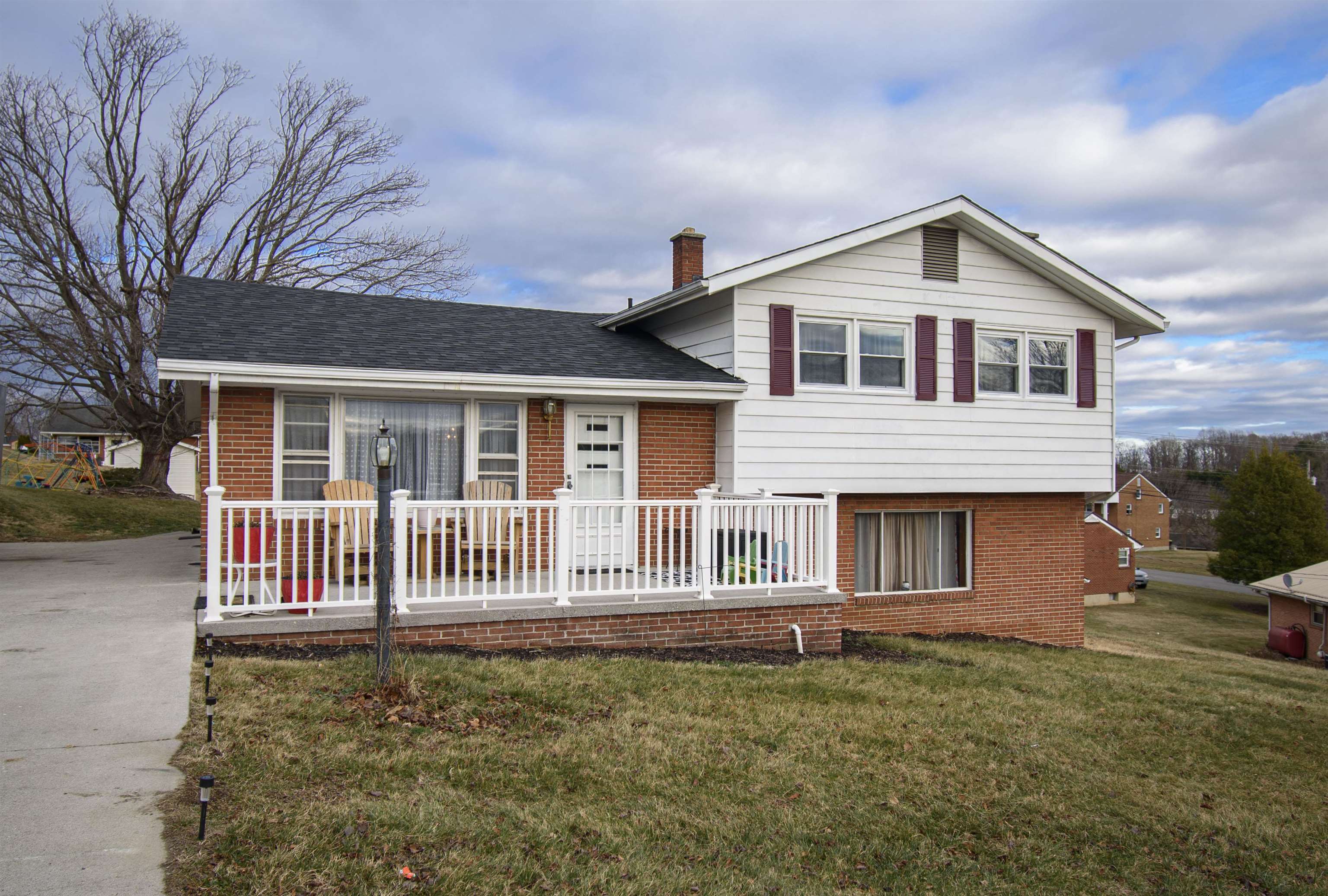 1713 Monte Vista Drive Pulaski VA 24301