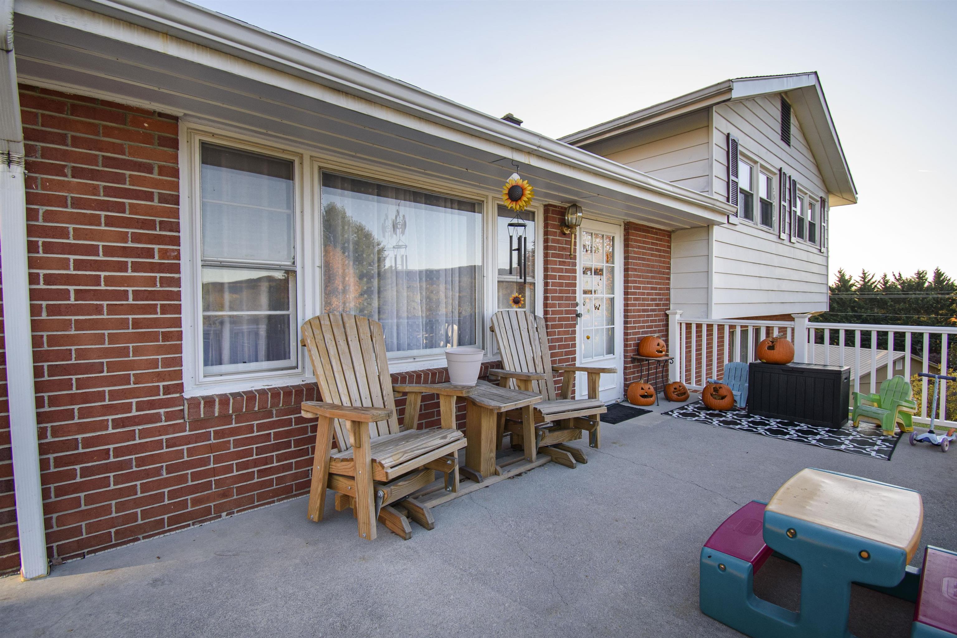 1713 Monte Vista Drive Pulaski VA 24301