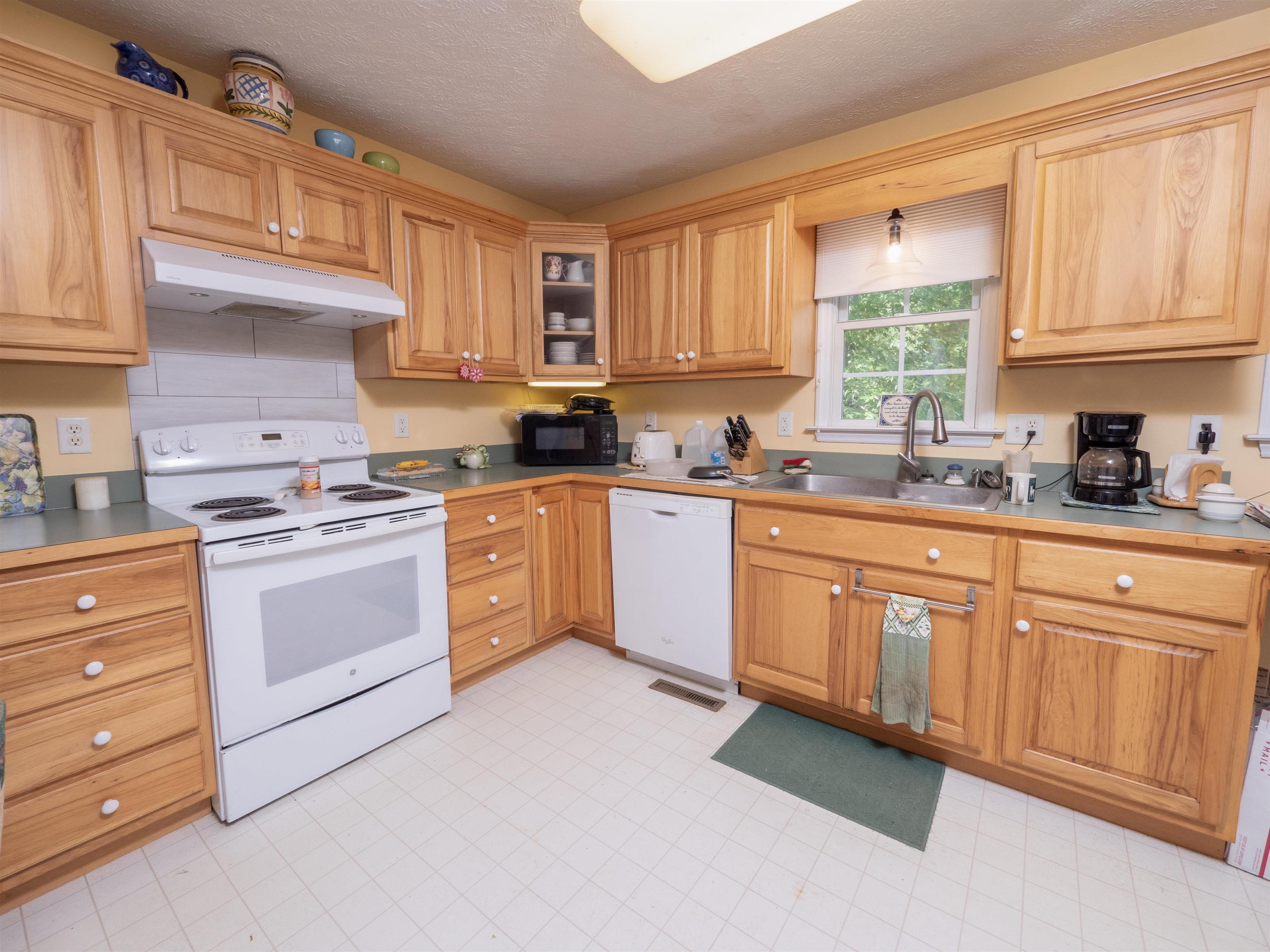 1761 Conners Valley Road Draper VA 24324