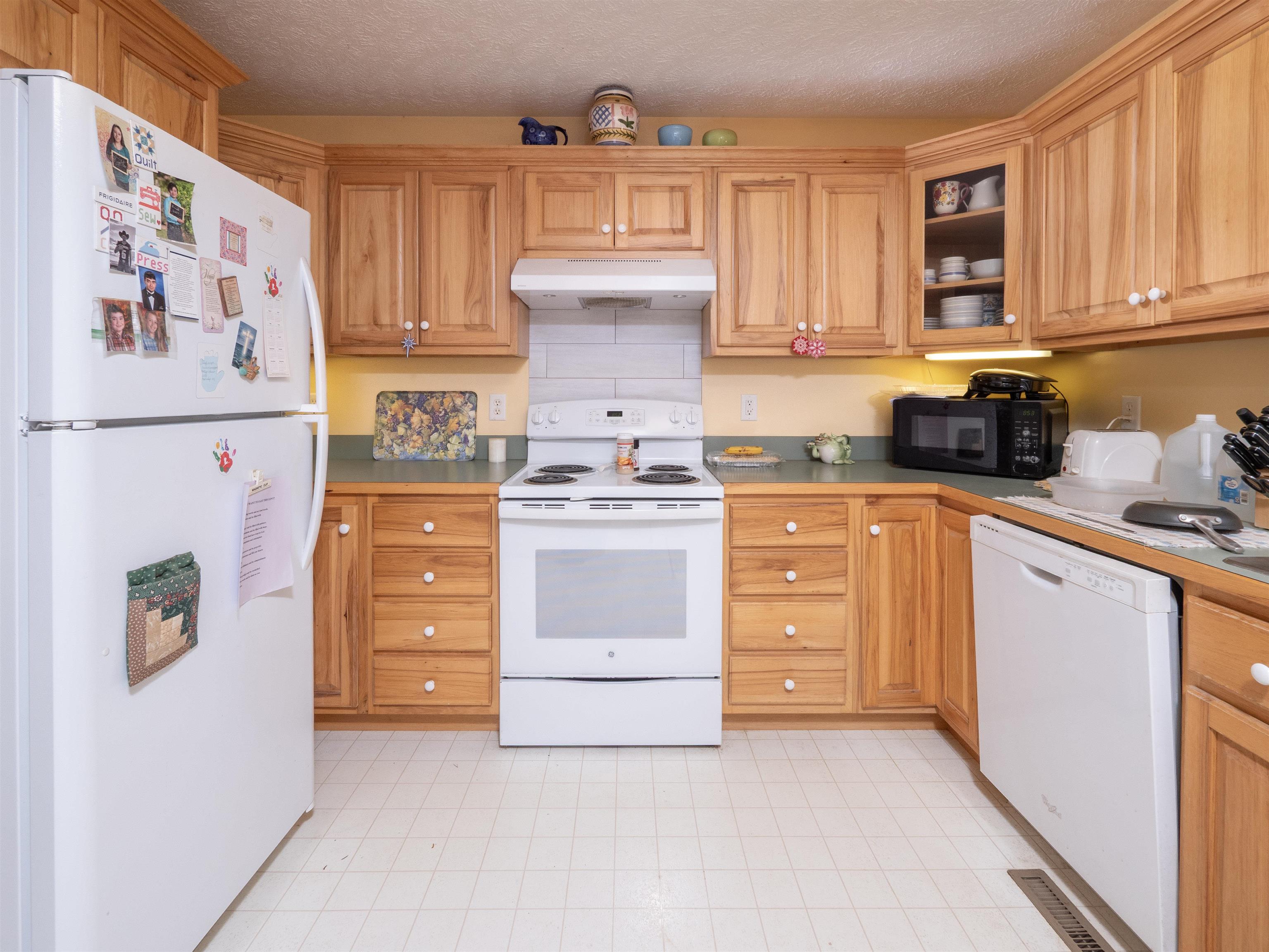 1761 Conners Valley Road Draper VA 24324