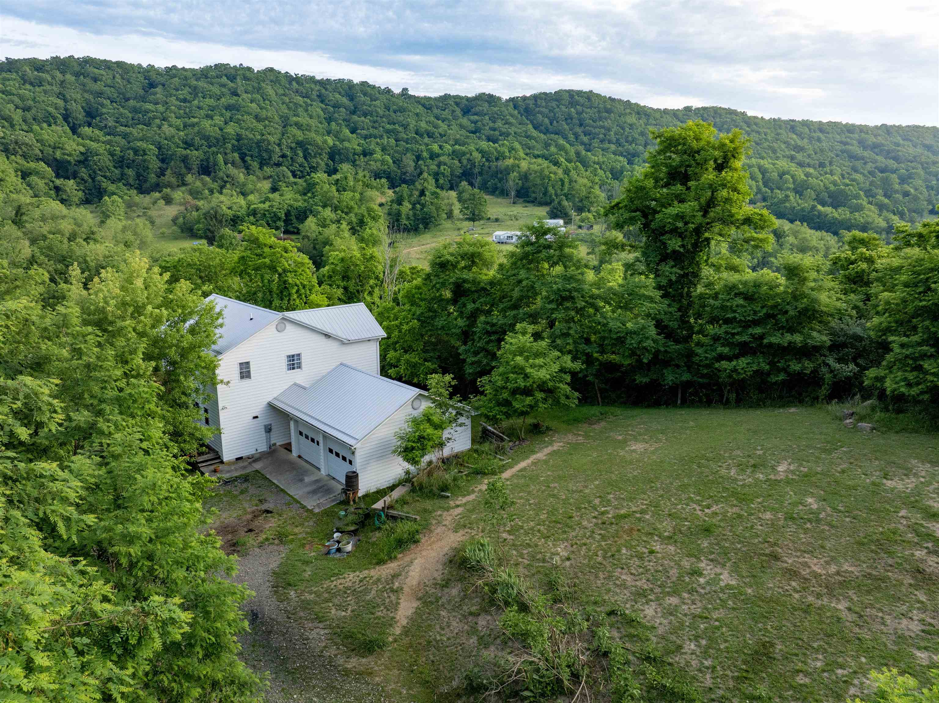 1761 Conners Valley Road Draper VA 24324