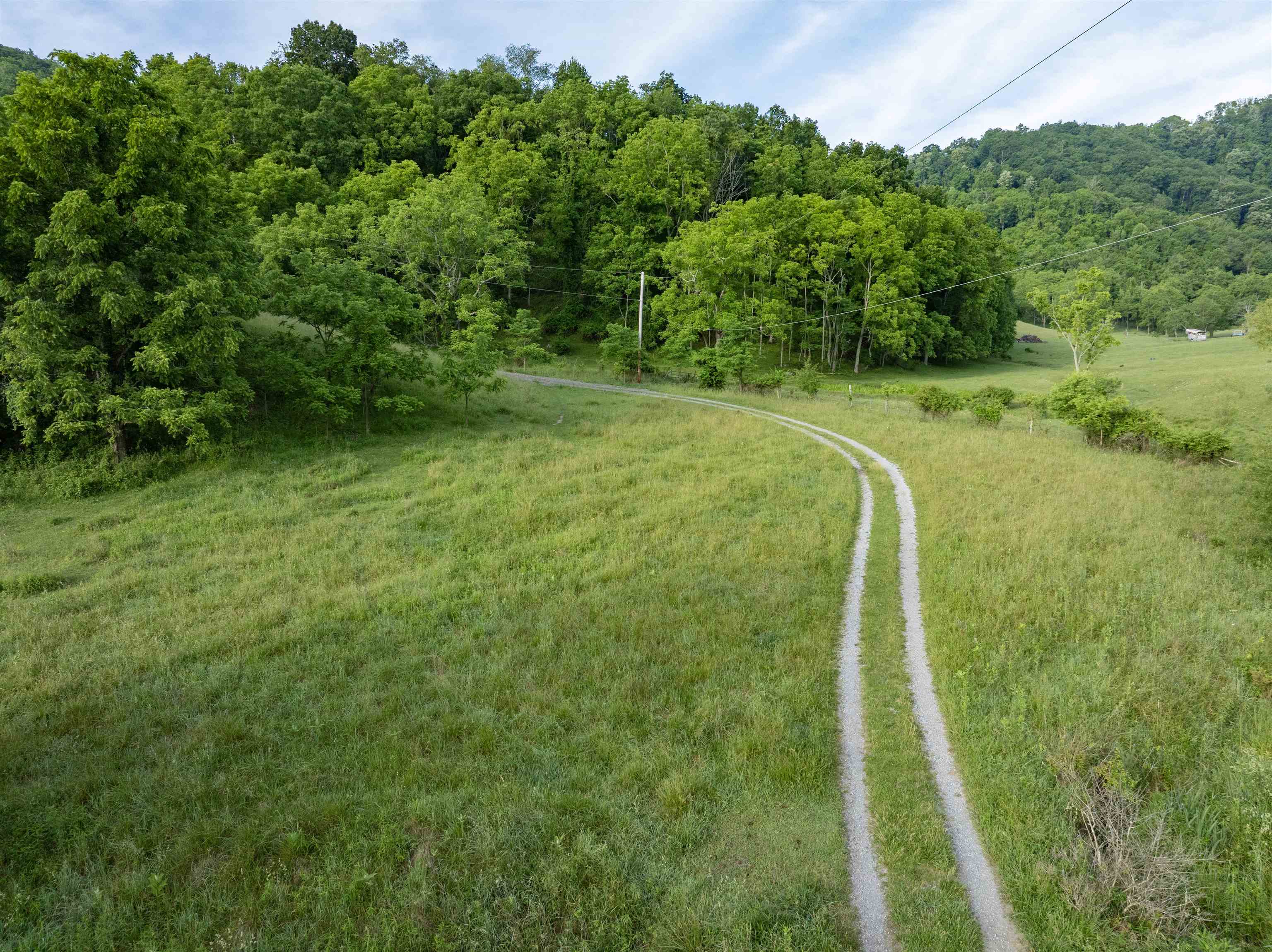 1761 Conners Valley Road Draper VA 24324
