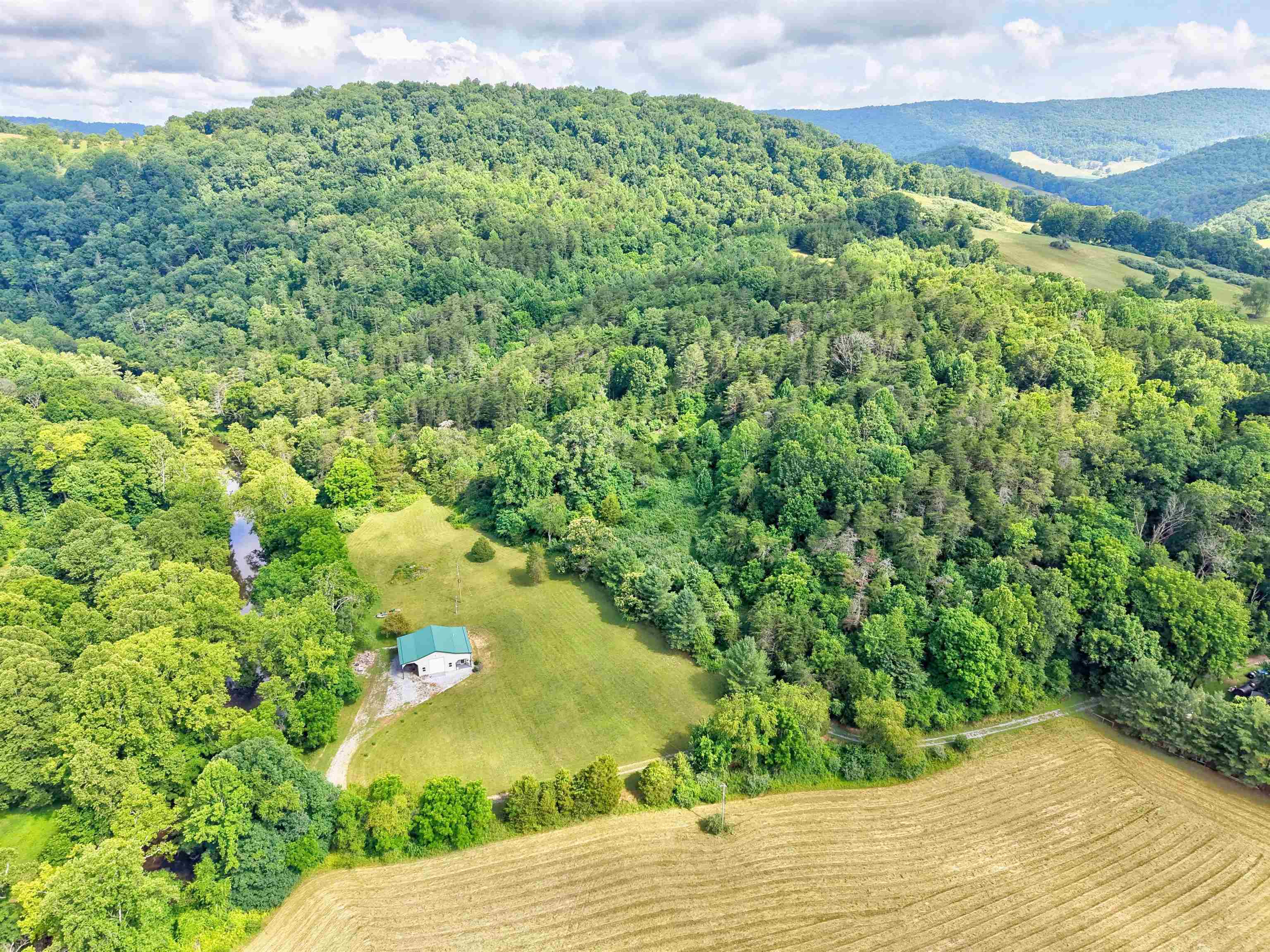 136 Clemons Lane Pearisburg VA 24134