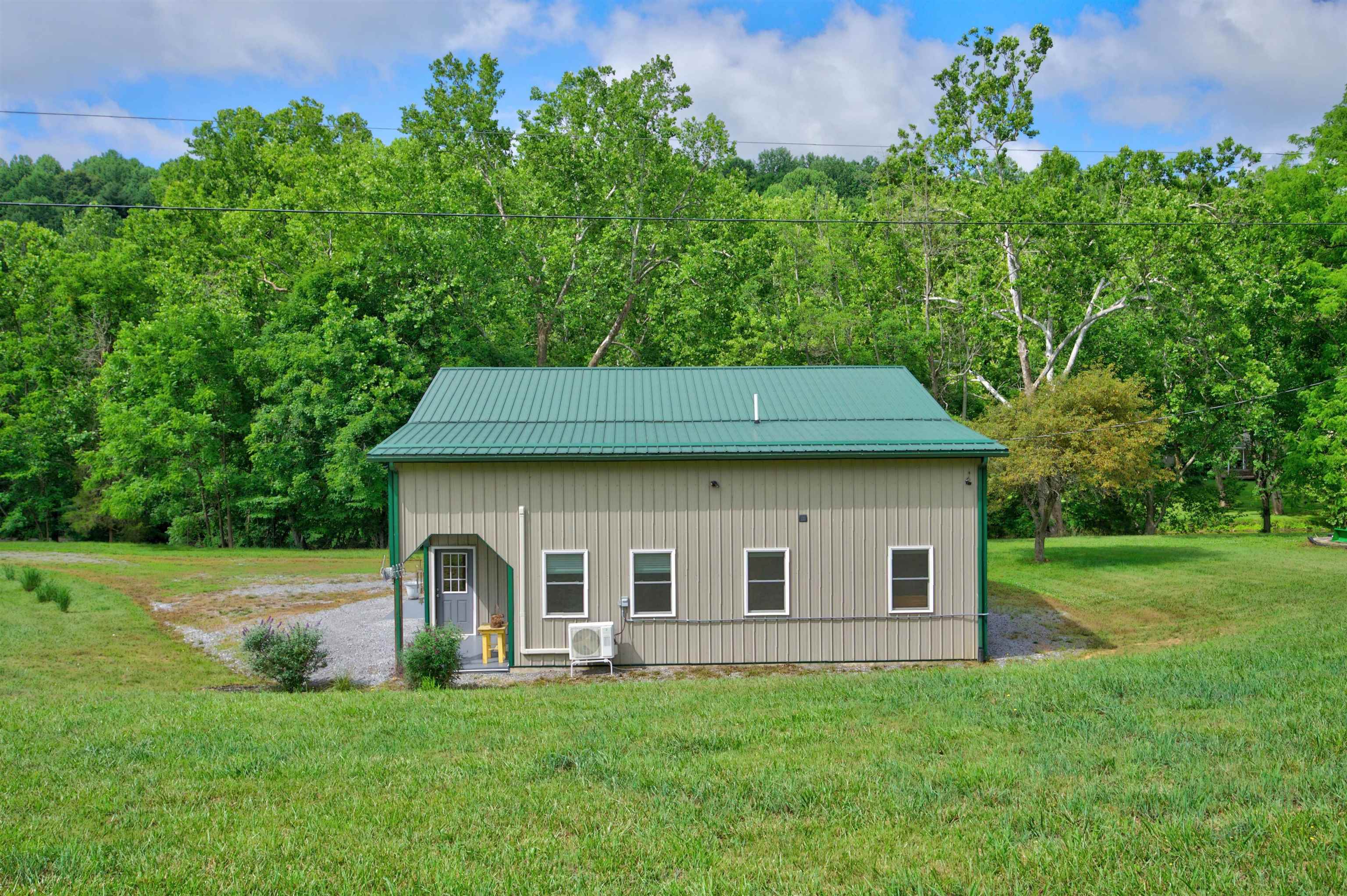 136 Clemons Lane Pearisburg VA 24134