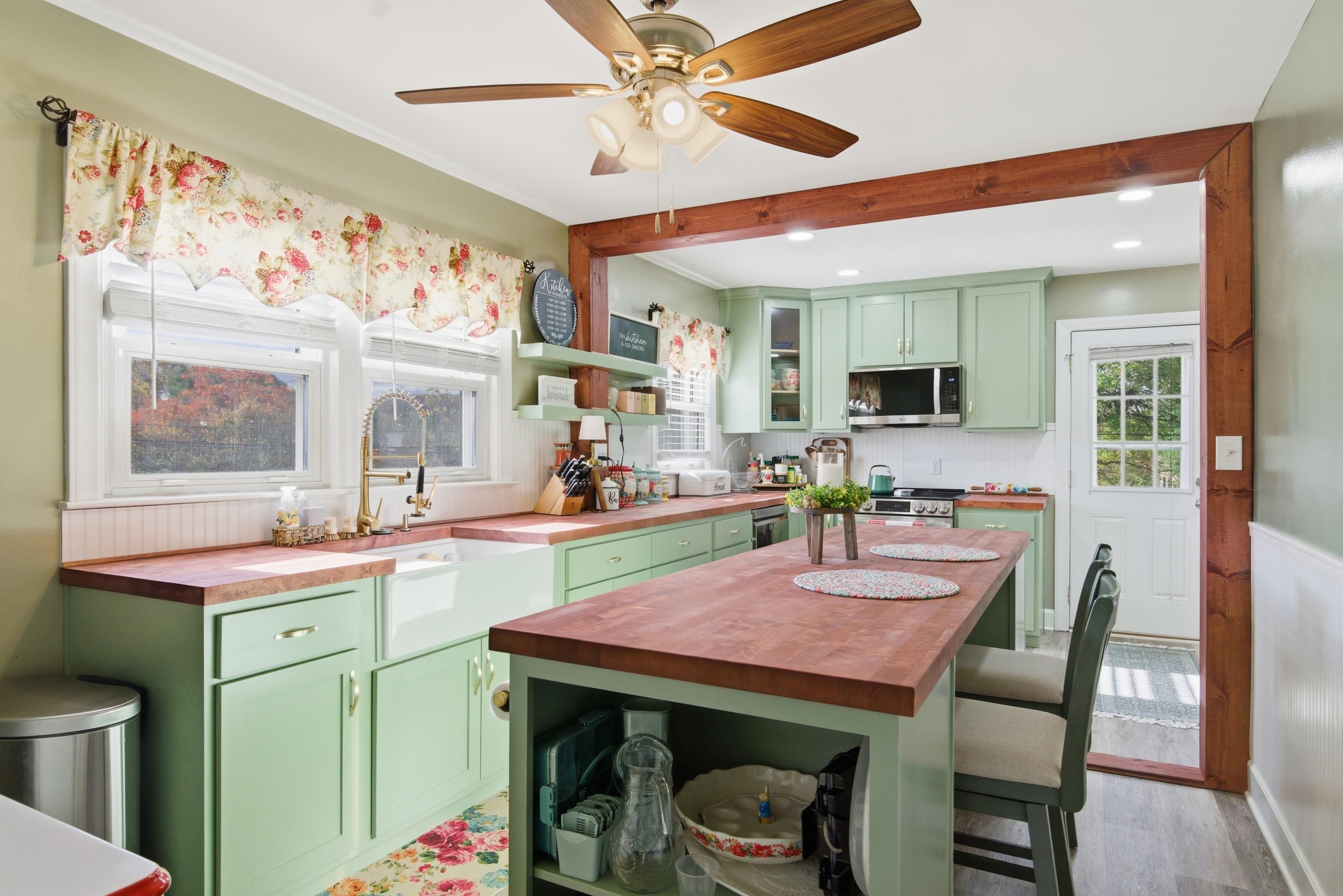 100 Umberger Street Wytheville VA 24382