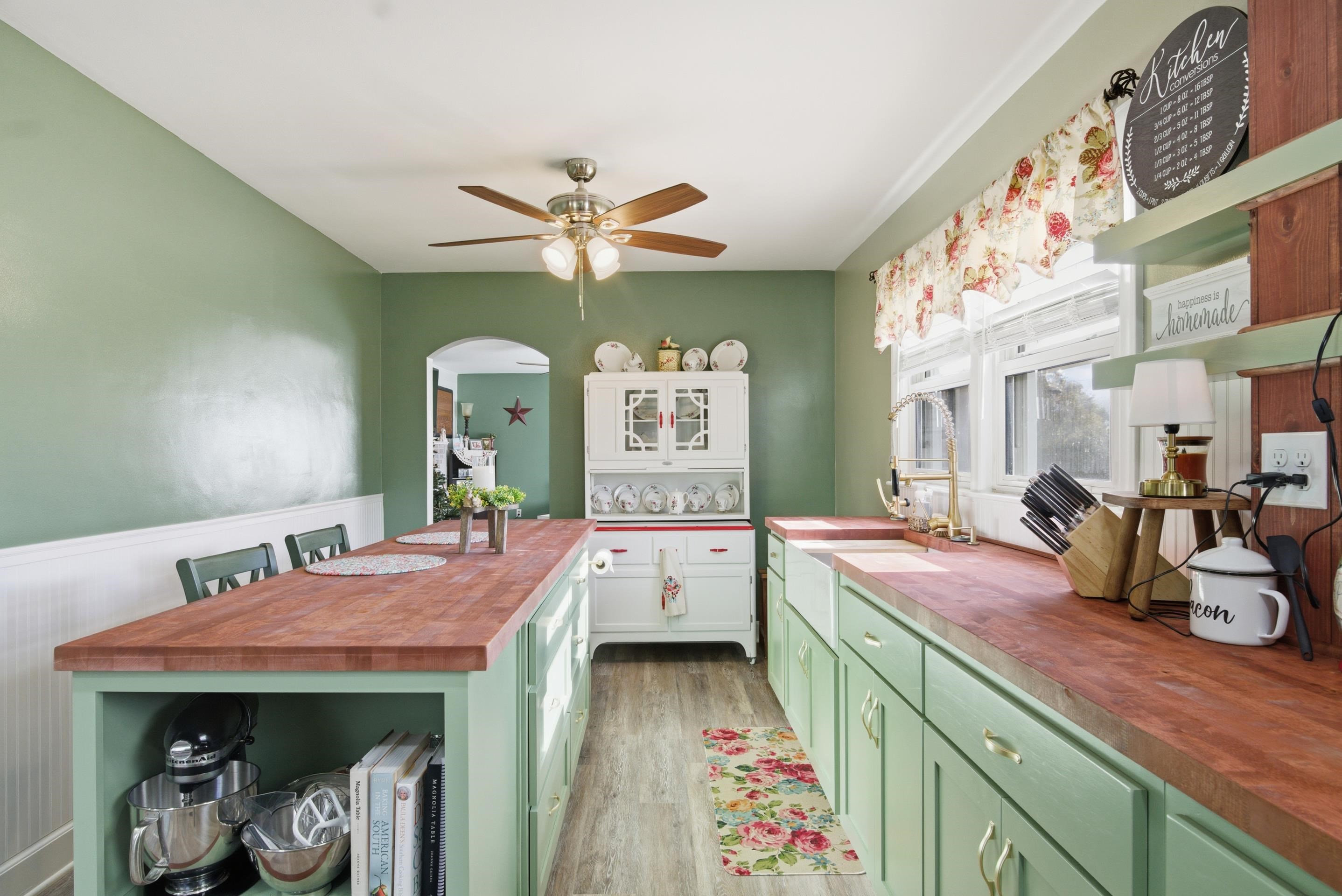 100 Umberger Street Wytheville VA 24382