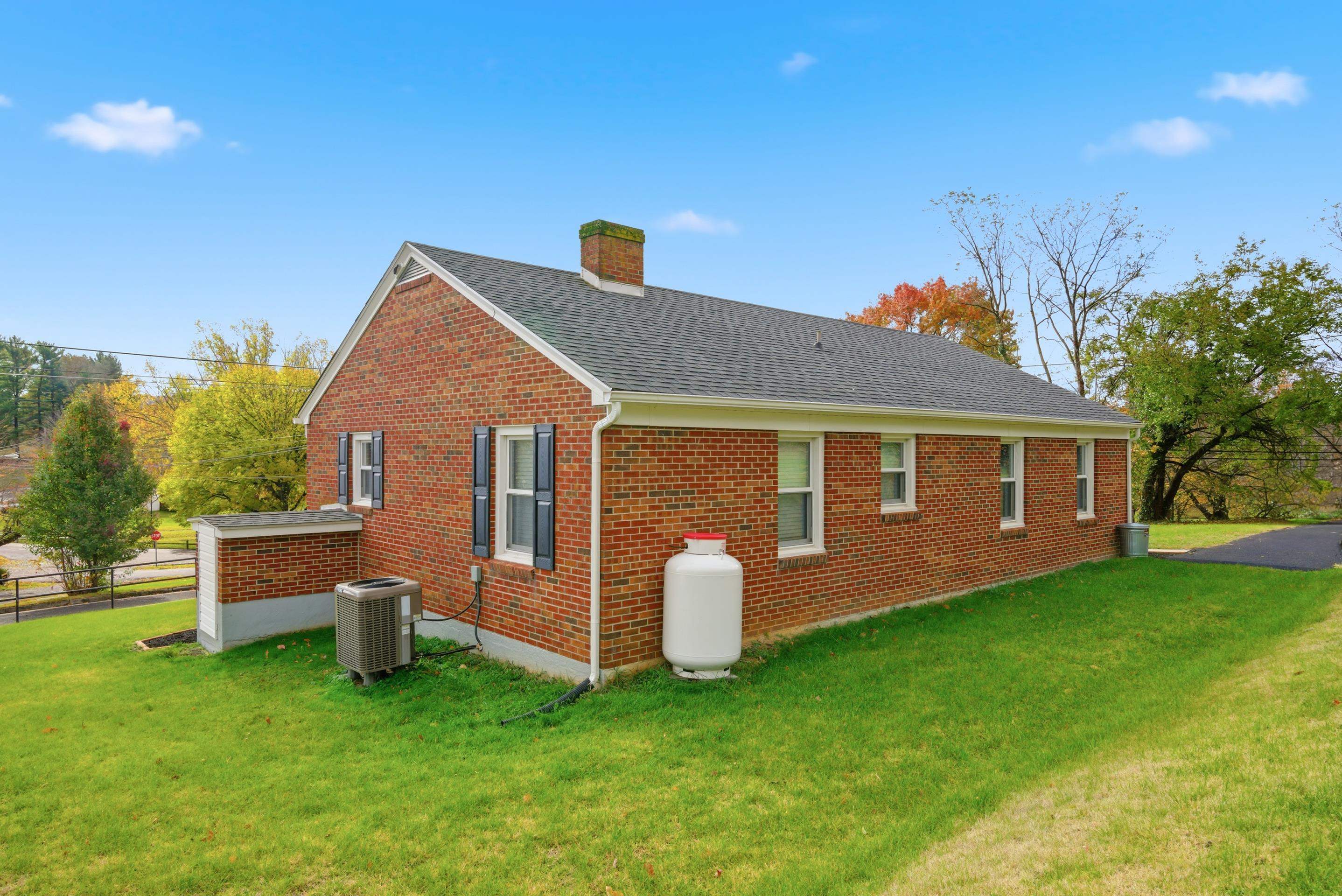 100 Umberger Street Wytheville VA 24382