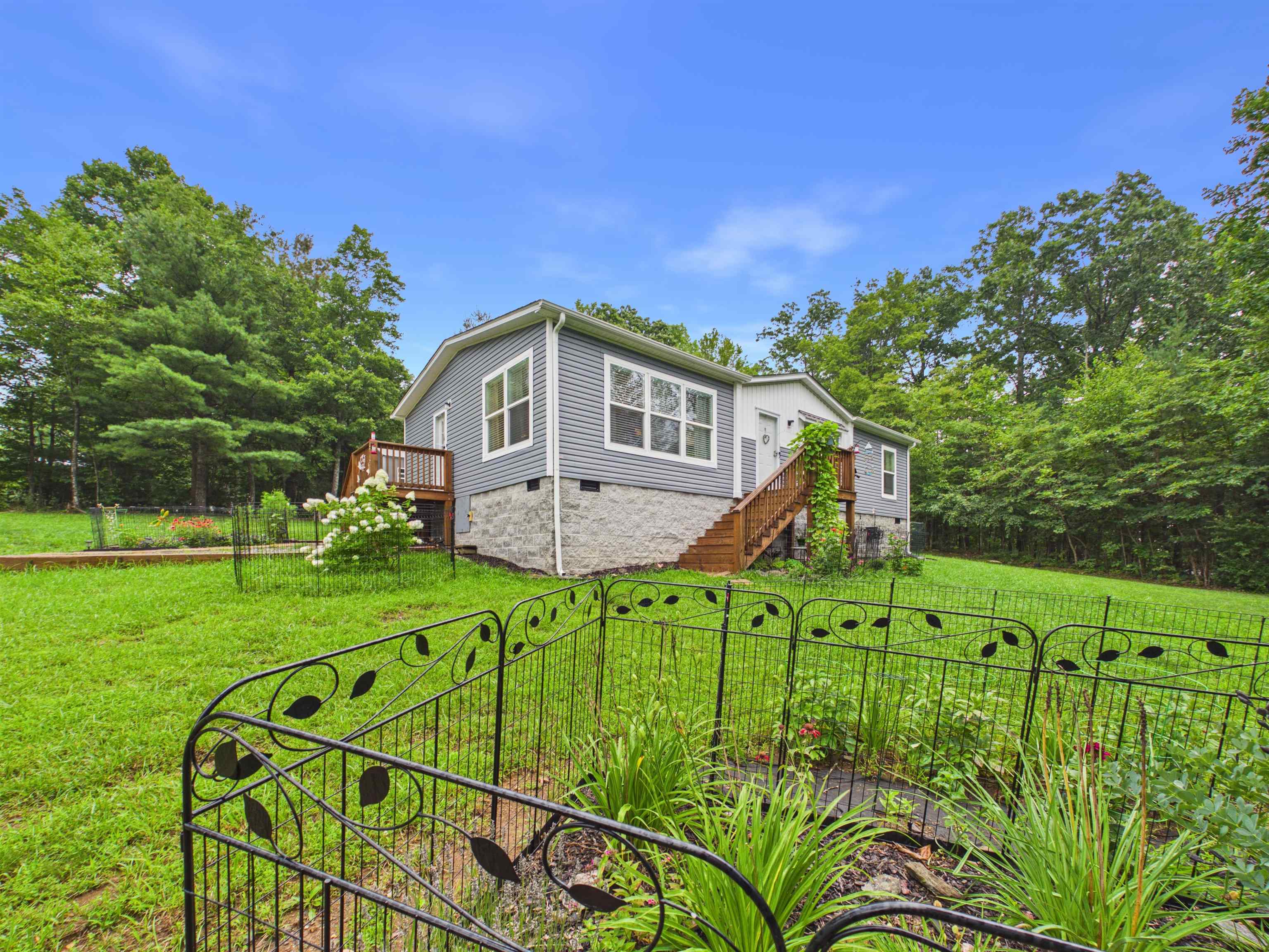 376 Ridge Oak Drive SE Copper Hill VA 24079