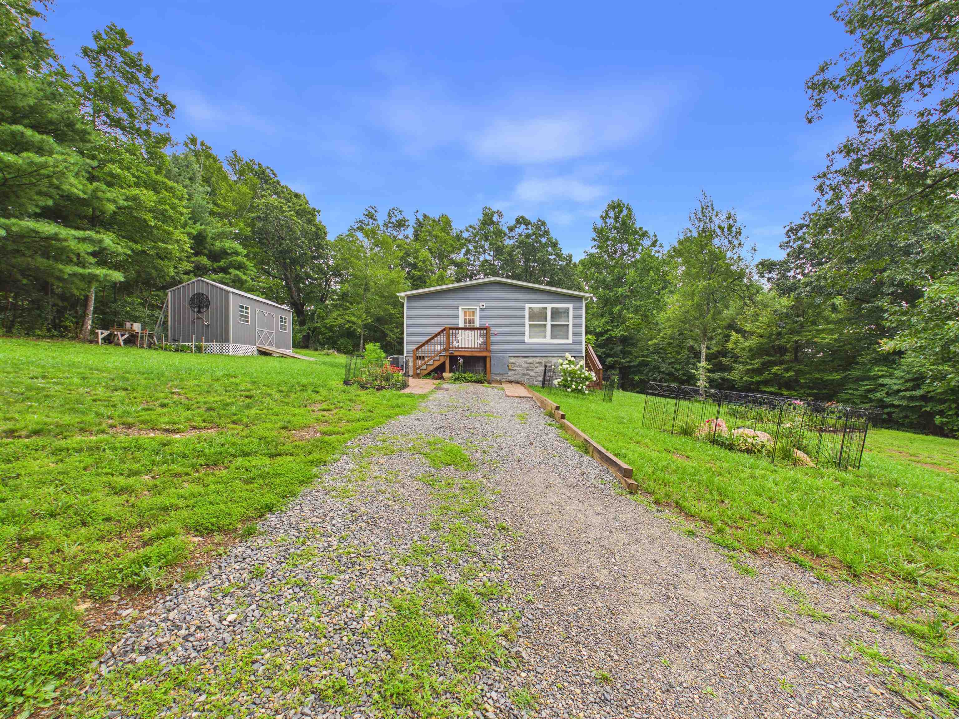 376 Ridge Oak Drive SE Copper Hill VA 24079