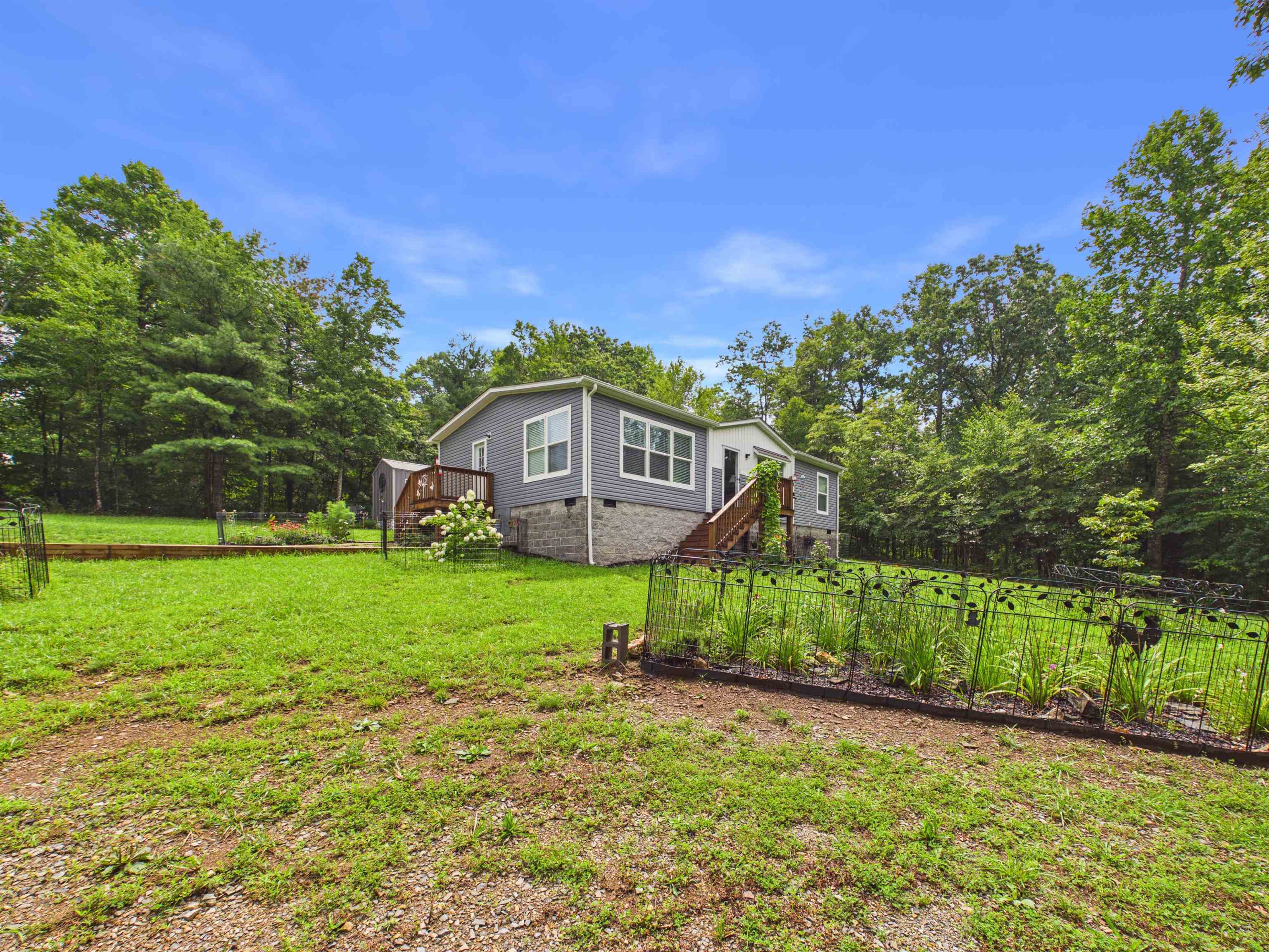 376 Ridge Oak Drive SE Copper Hill VA 24079