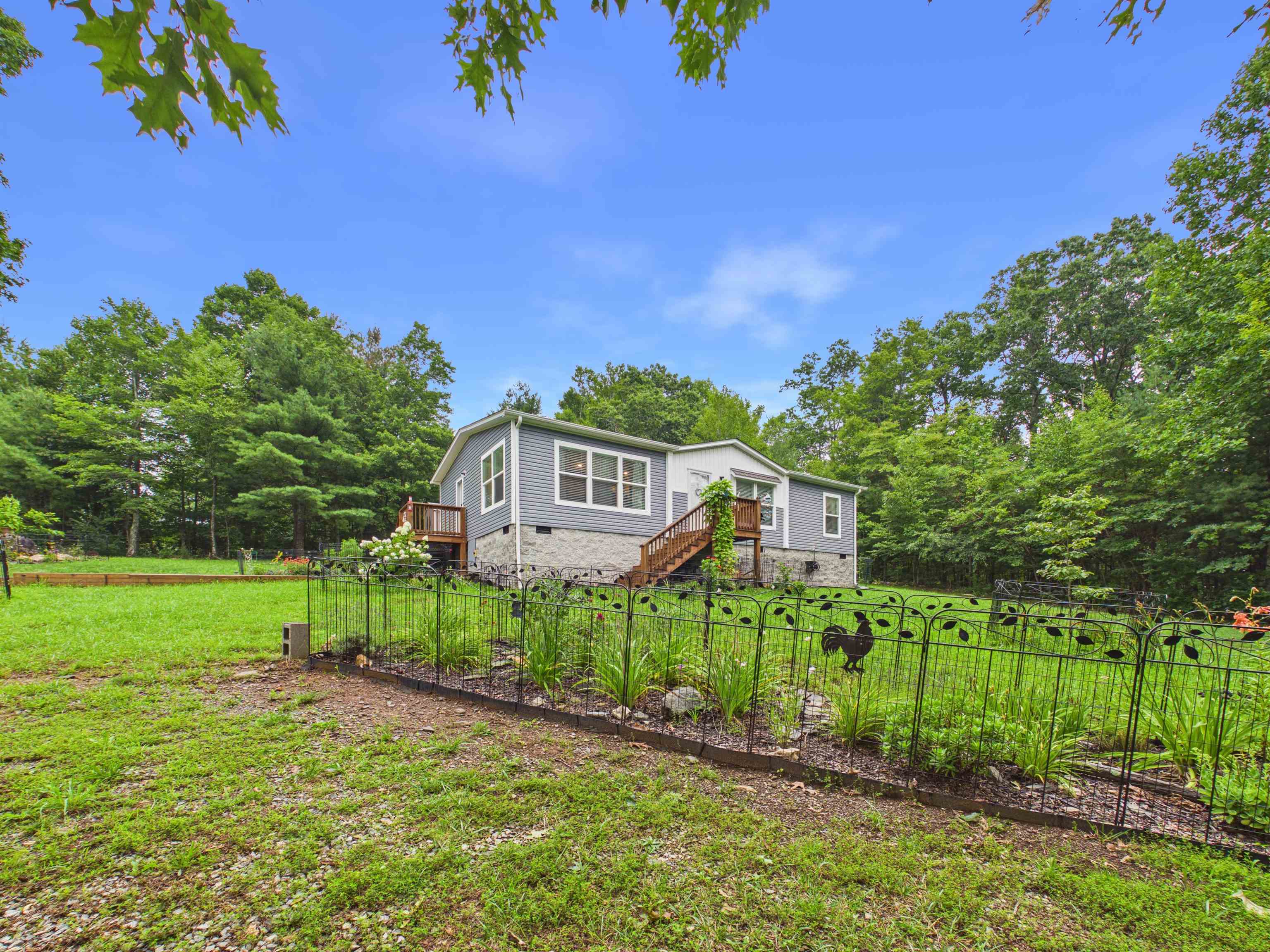 376 Ridge Oak Drive SE Copper Hill VA 24079