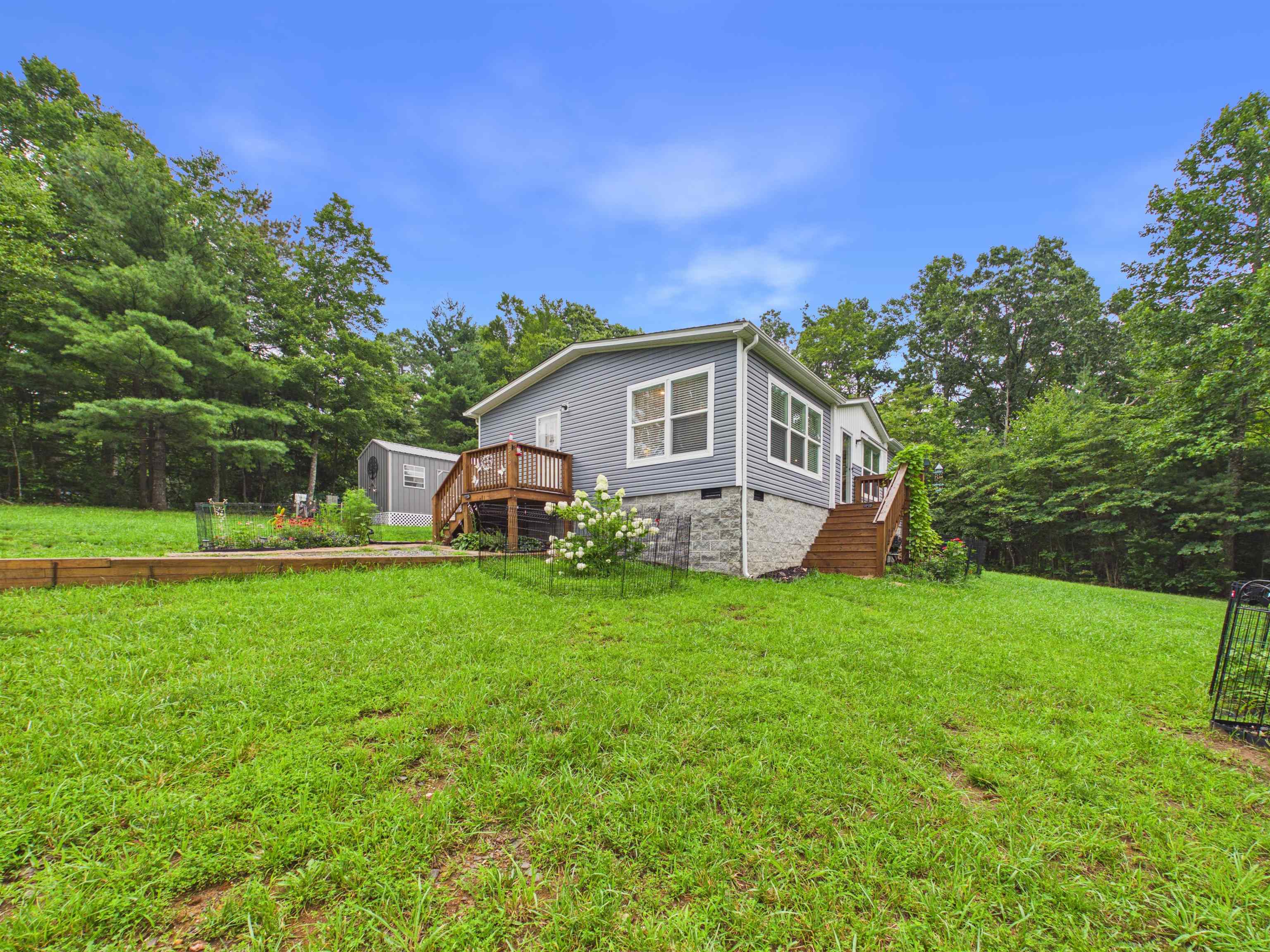 376 Ridge Oak Drive SE Copper Hill VA 24079
