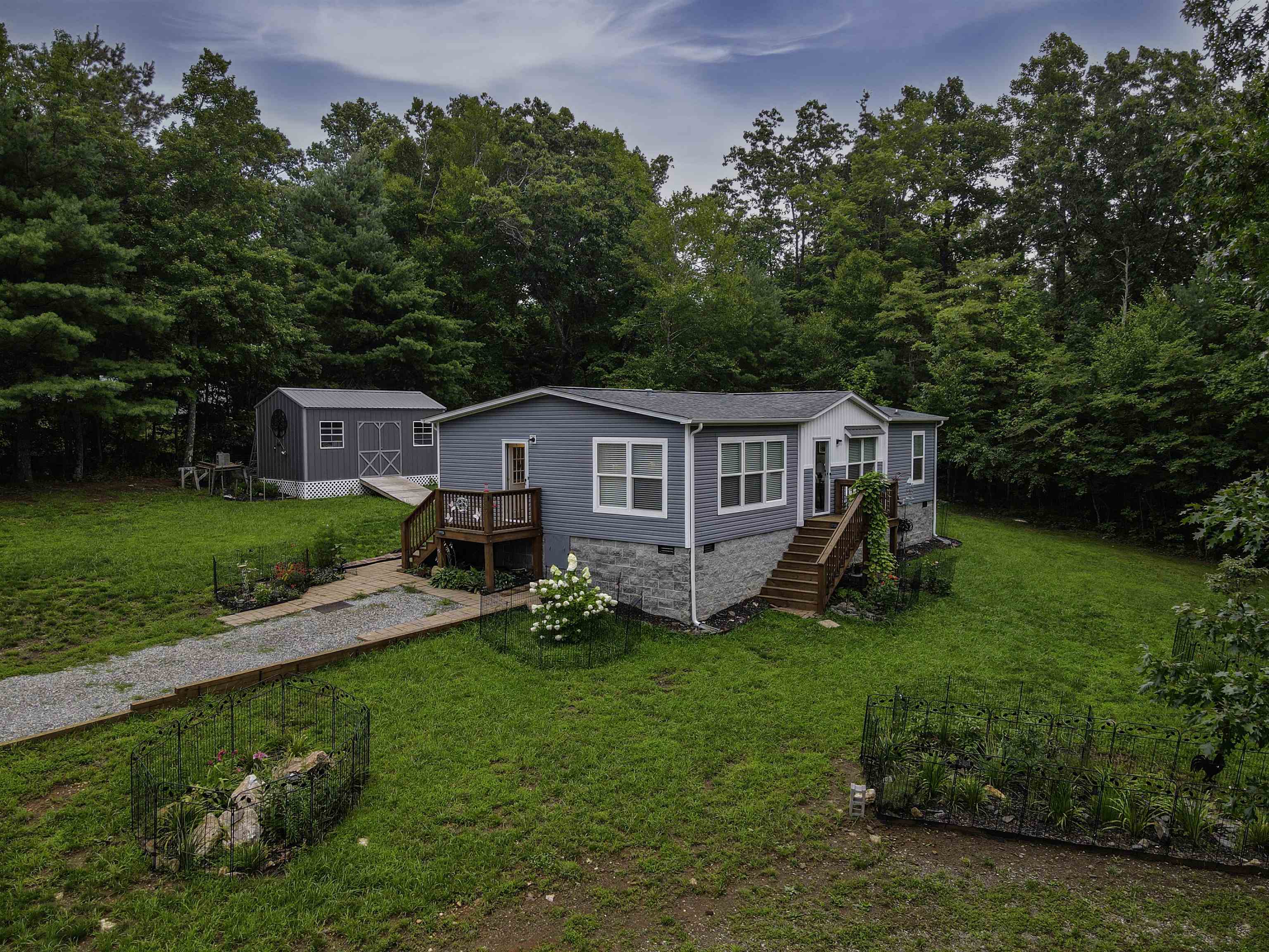 376 Ridge Oak Drive SE Copper Hill VA 24079