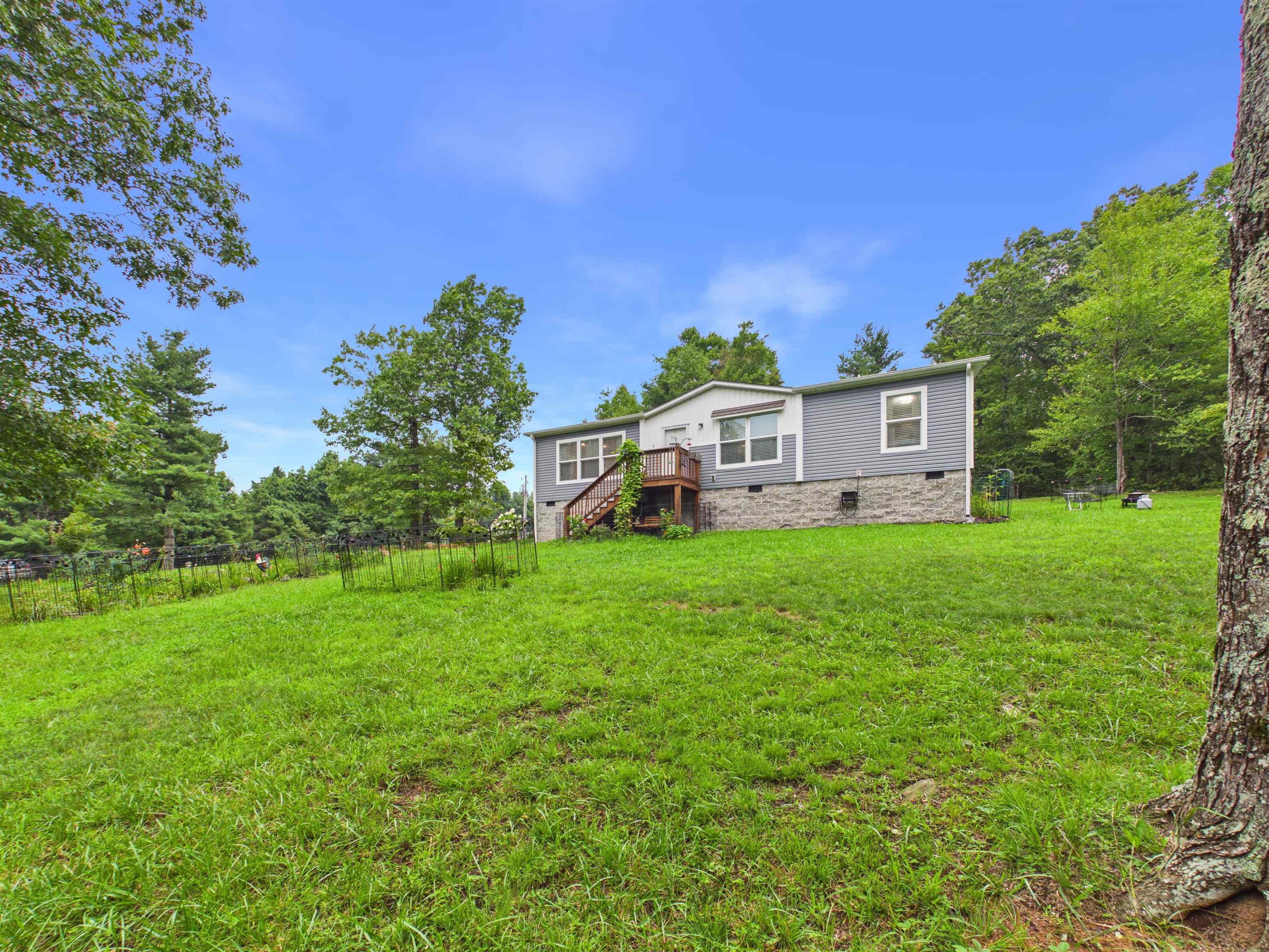 376 Ridge Oak Drive SE Copper Hill VA 24079