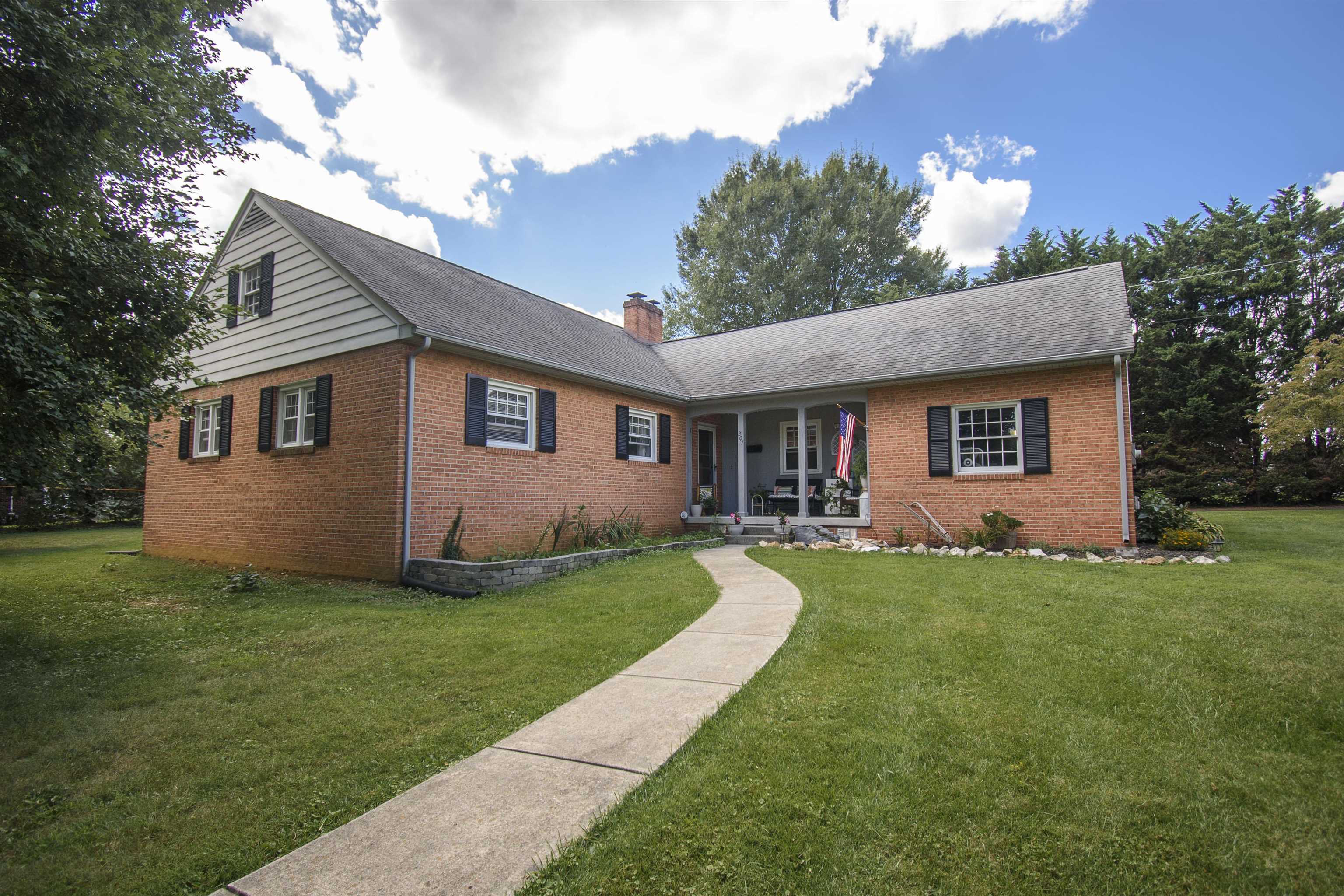 207 Poplar Lane Pearisburg VA 24134