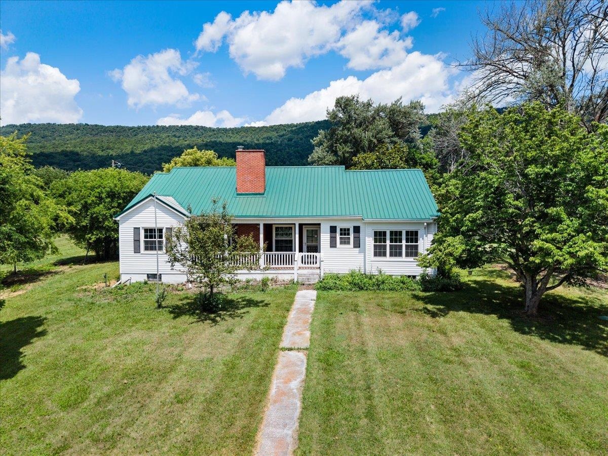2300 Walkers Creek Valley Road Pearisburg VA 24134