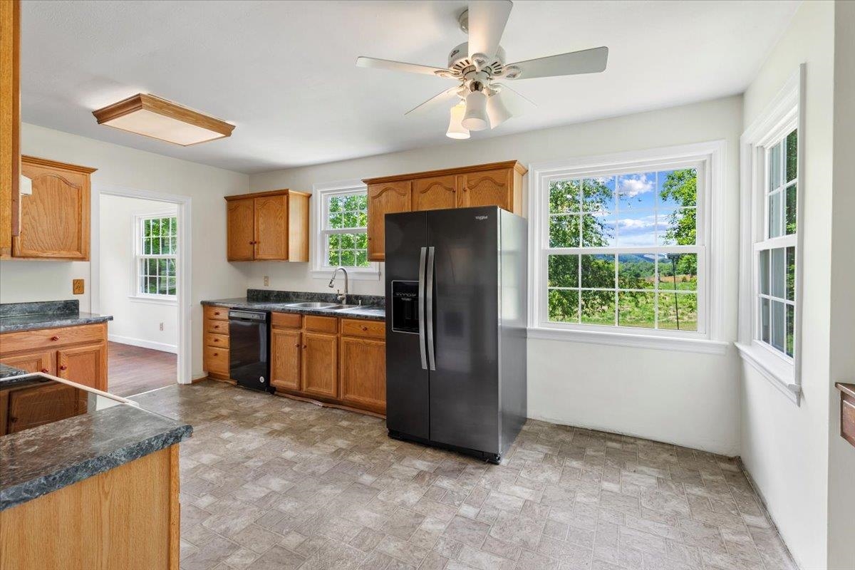 2300 Walkers Creek Valley Road Pearisburg VA 24134