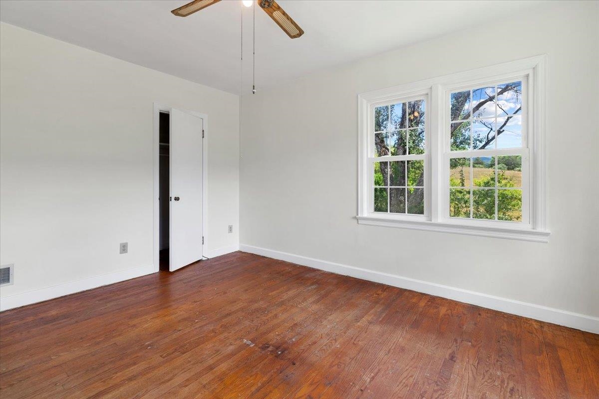 2300 Walkers Creek Valley Road Pearisburg VA 24134