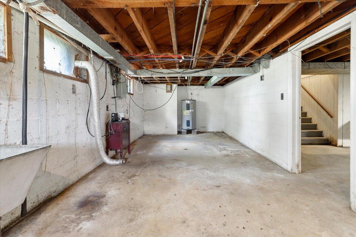 2300 Walkers Creek Valley Road Pearisburg VA 24134