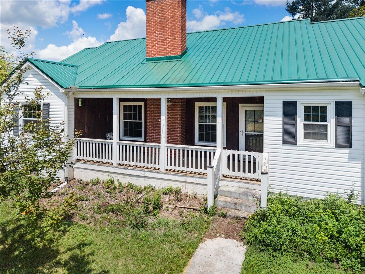 2300 Walkers Creek Valley Road Pearisburg VA 24134