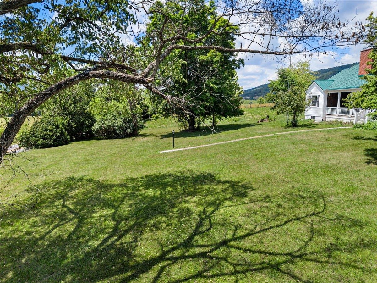 2300 Walkers Creek Valley Road Pearisburg VA 24134