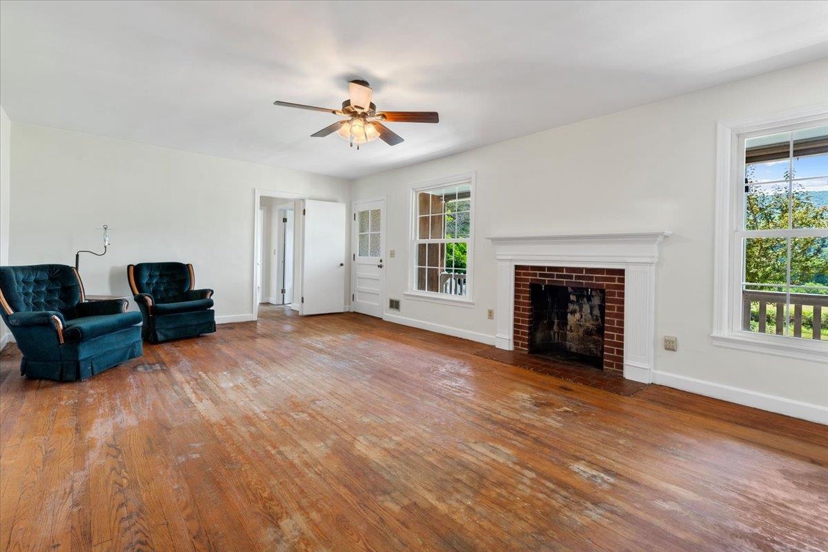 2300 Walkers Creek Valley Road Pearisburg VA 24134