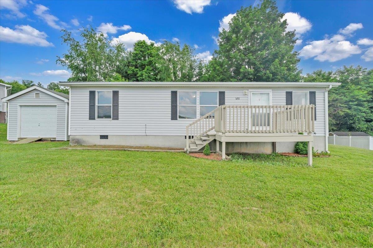 1631 Blue Spruce Drive Christiansburg VA 24073