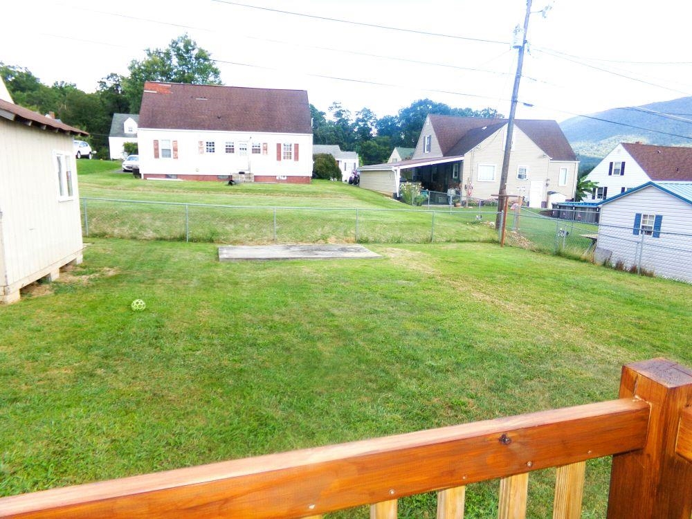 118 Midway Street Narrows VA 24124