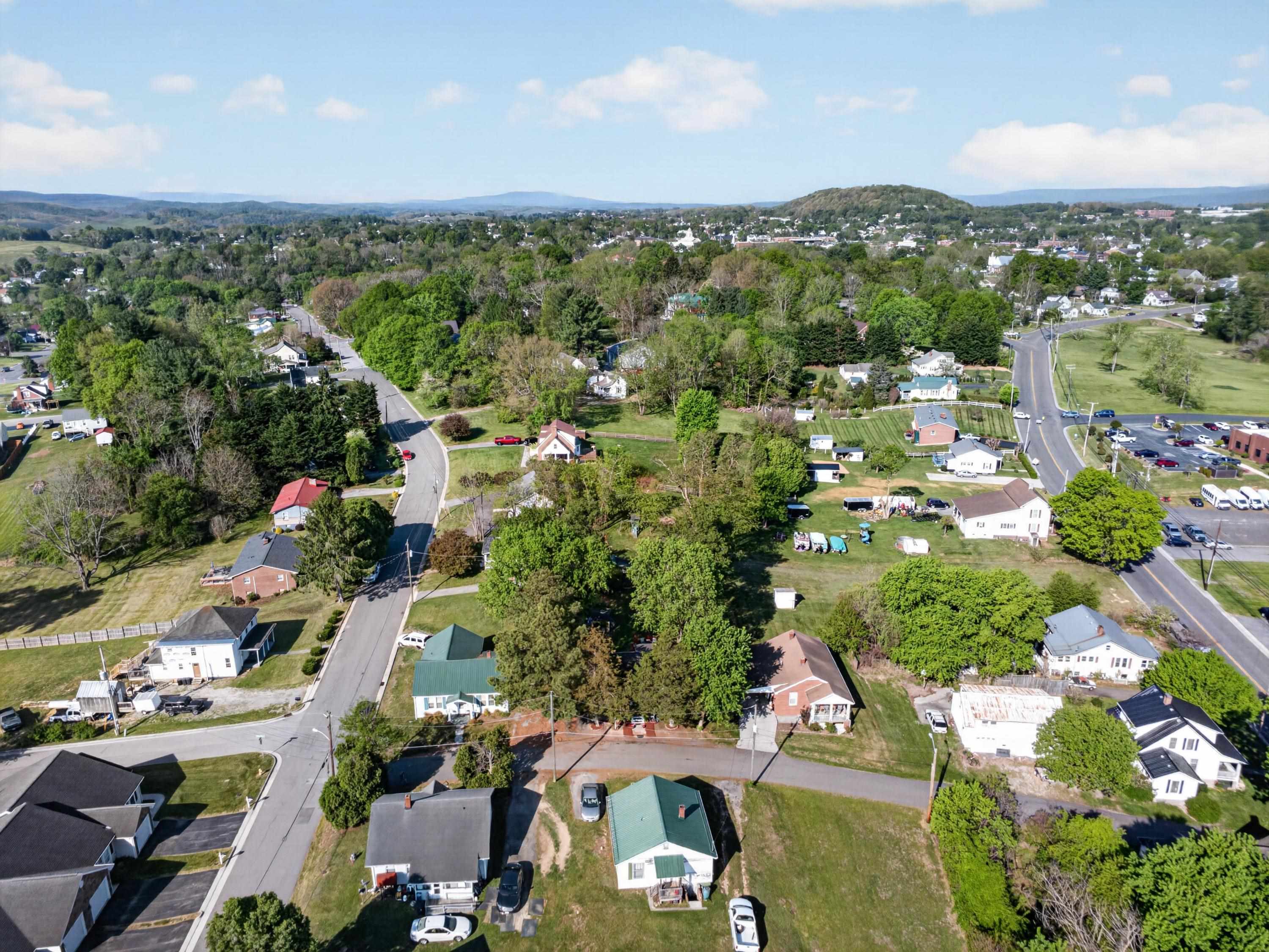 175 Lahue Drive Wytheville VA 24382