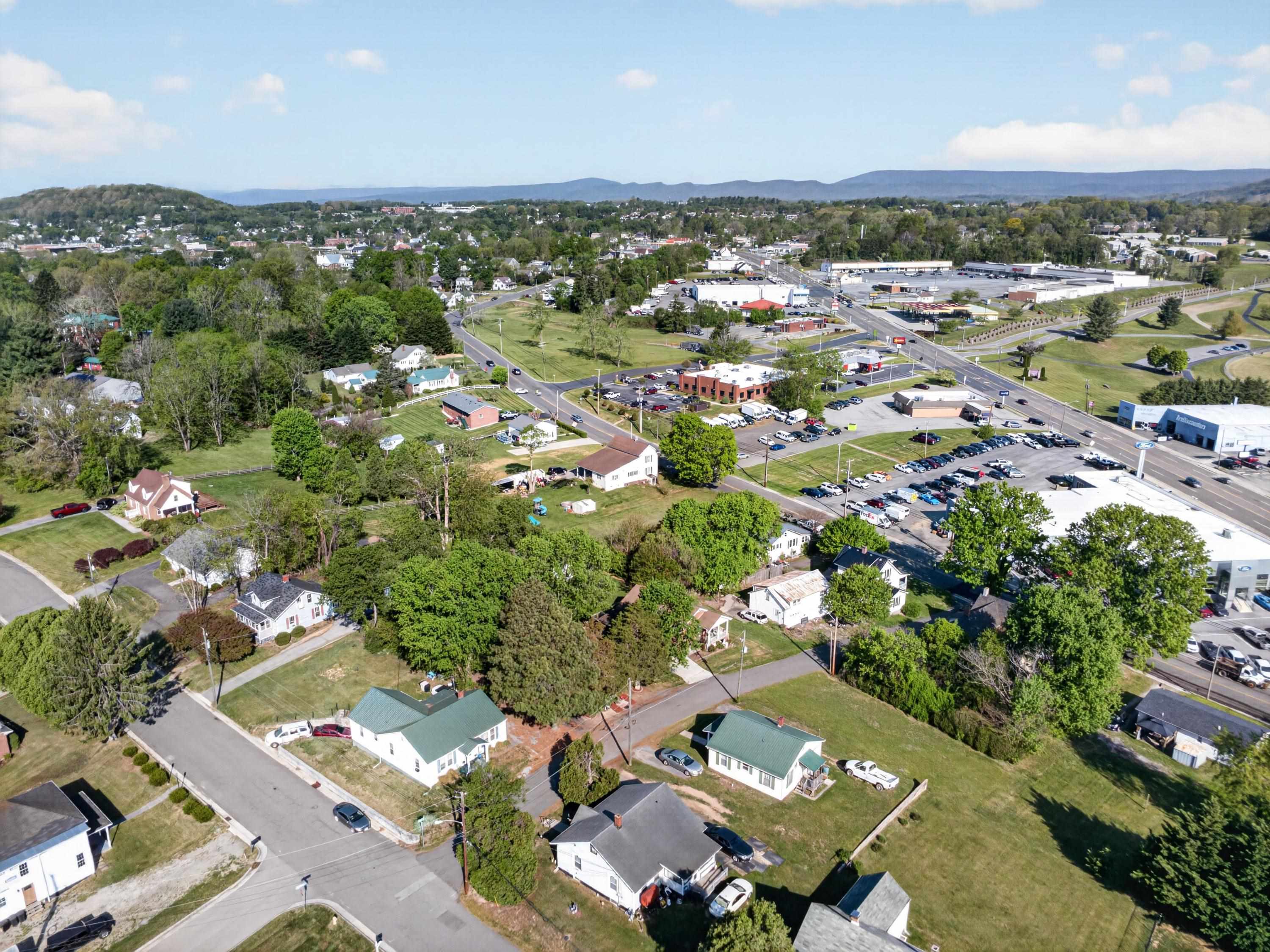 175 Lahue Drive Wytheville VA 24382